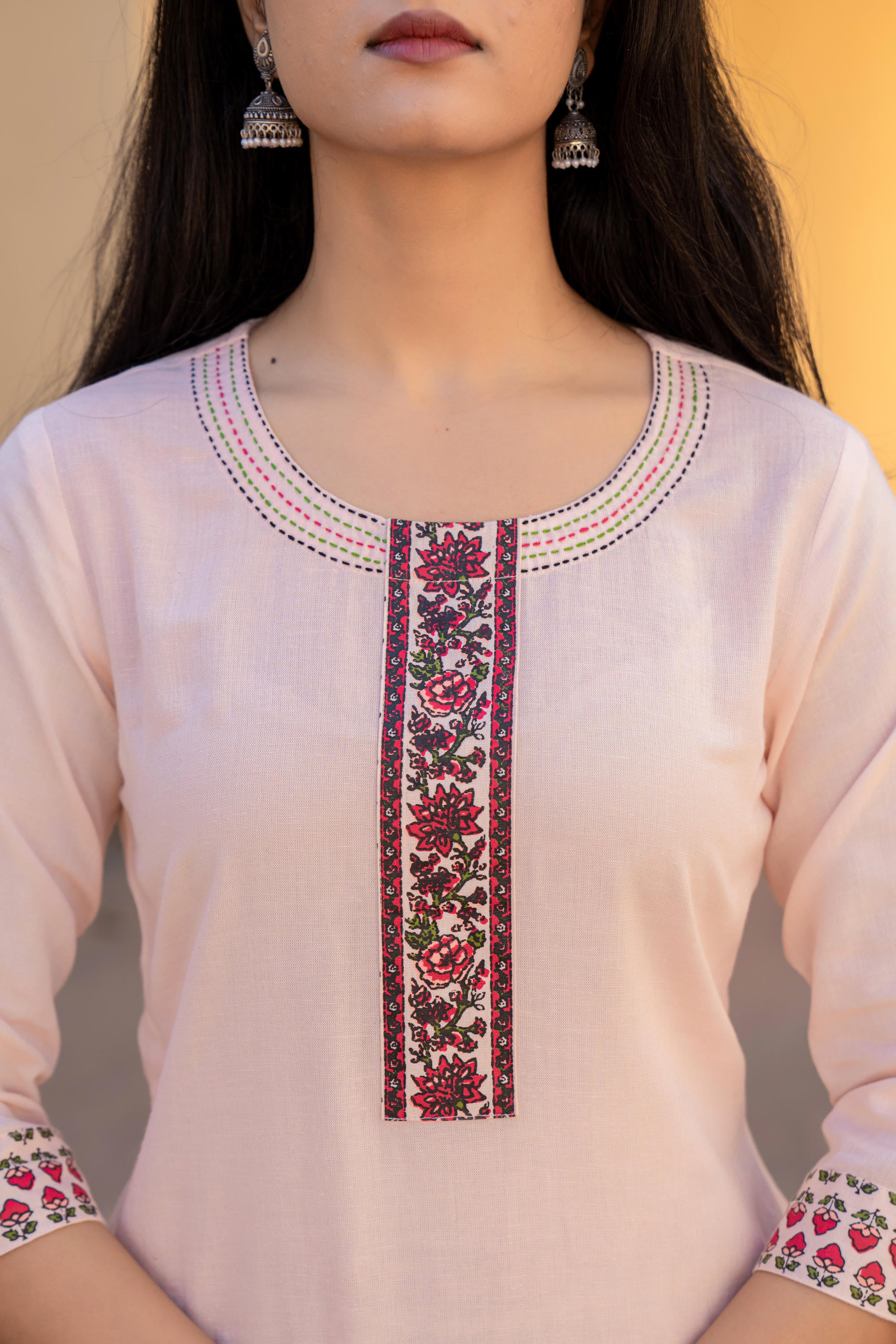 Peach Floral Printed Viscose Kurta & Palazzo With Thread Work