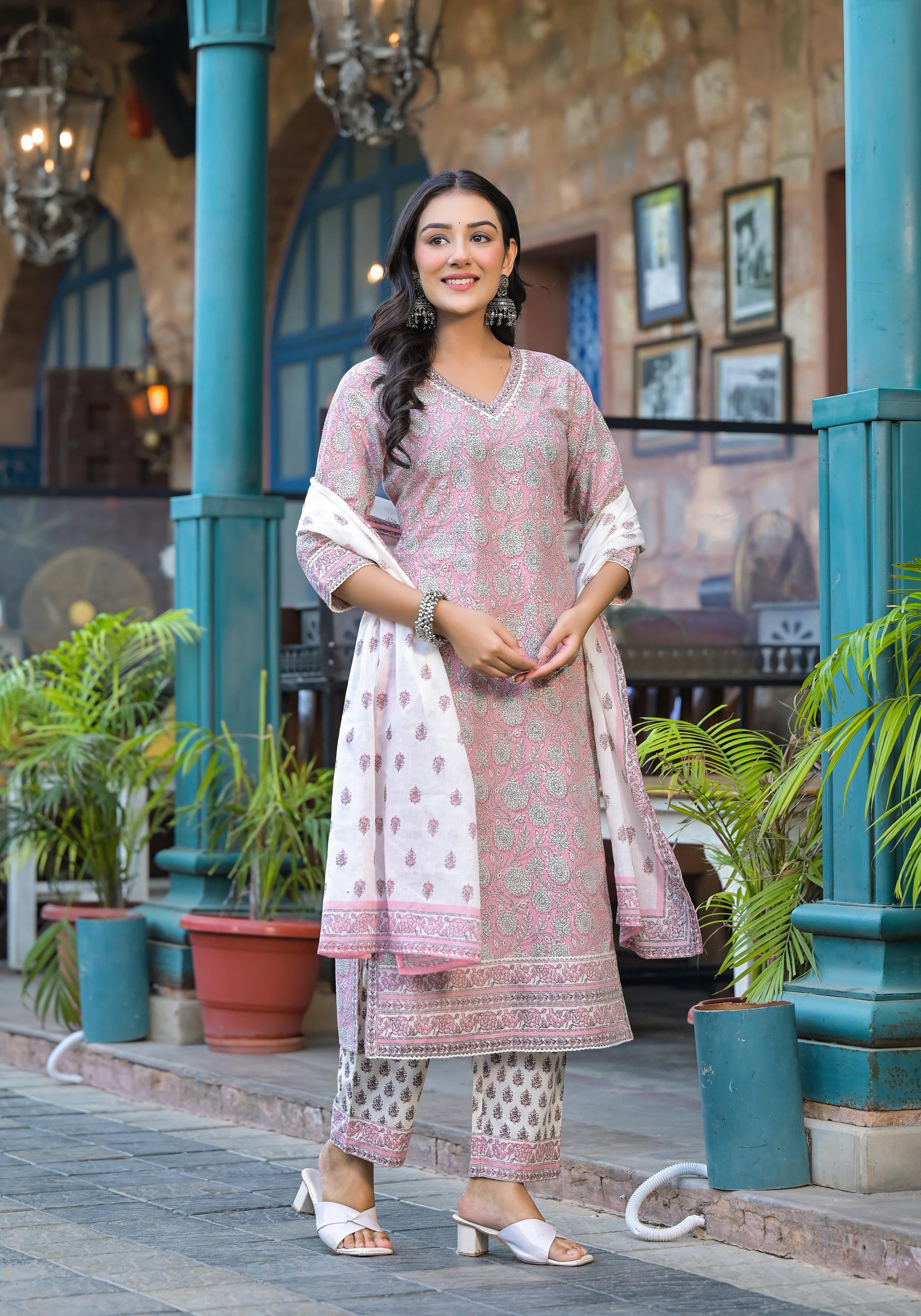 Pink Floral Printed Cotton Kurta Pant And Dupatta Set With Lace