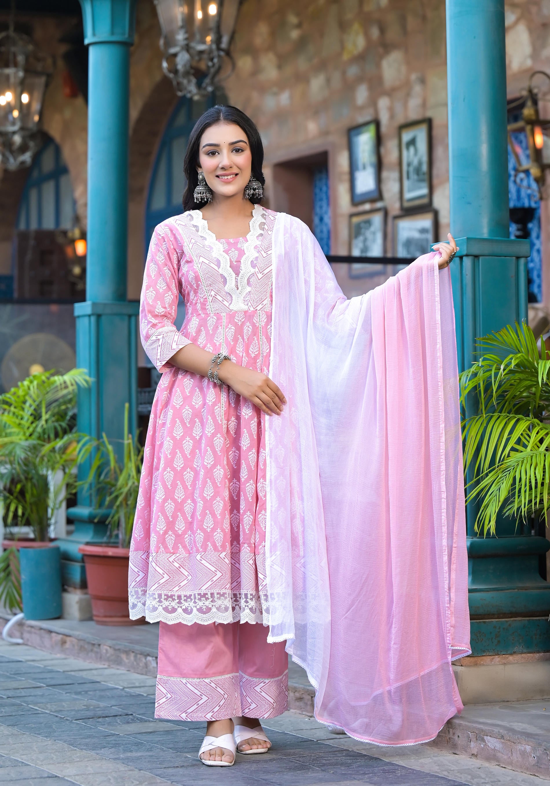 Powder Rose Lace-Trim Printed Kurta Set with Dupatta