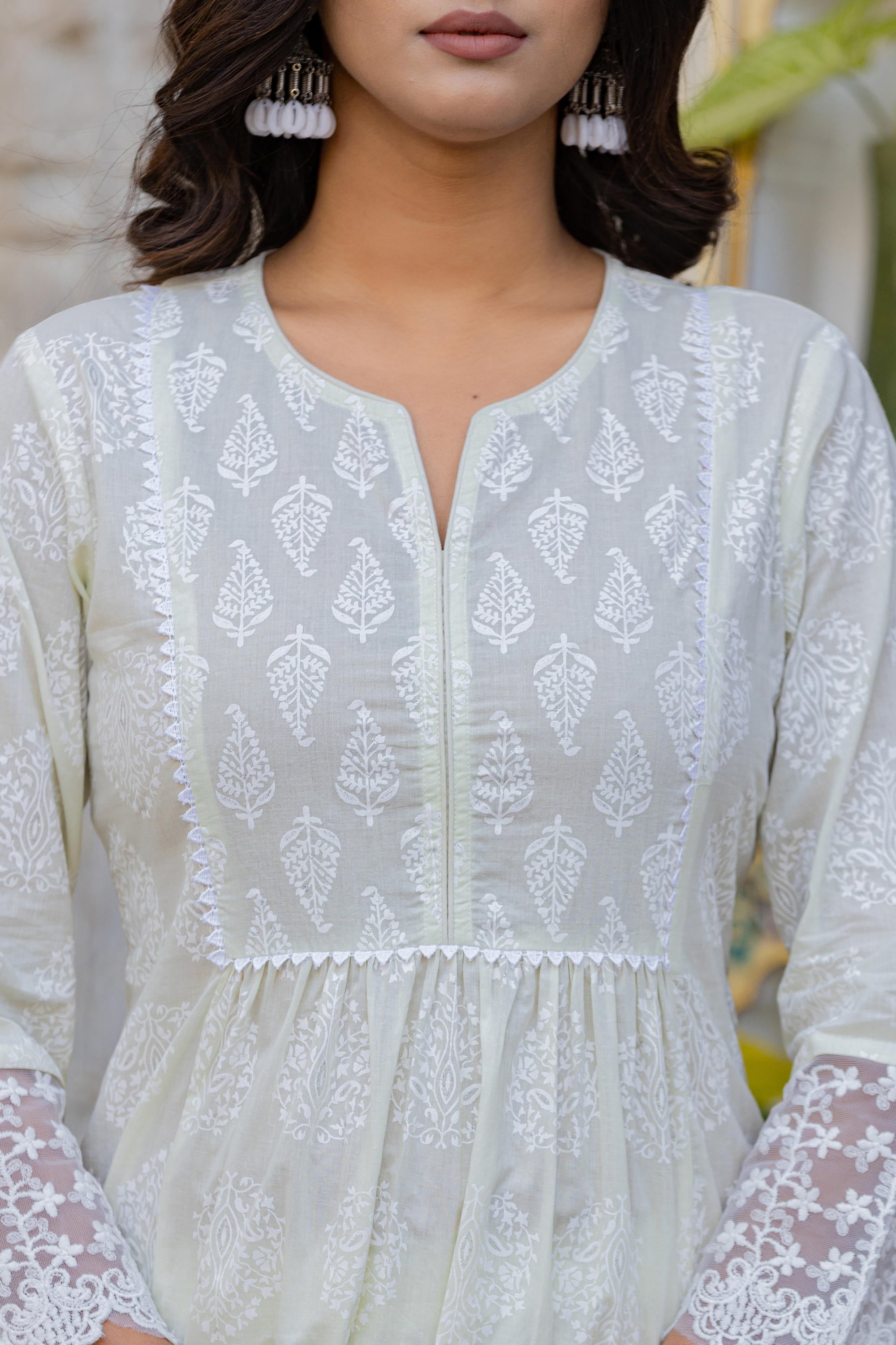 White Ethnic Motif Printed Cotton Kurta Set With Lace & Thread Work