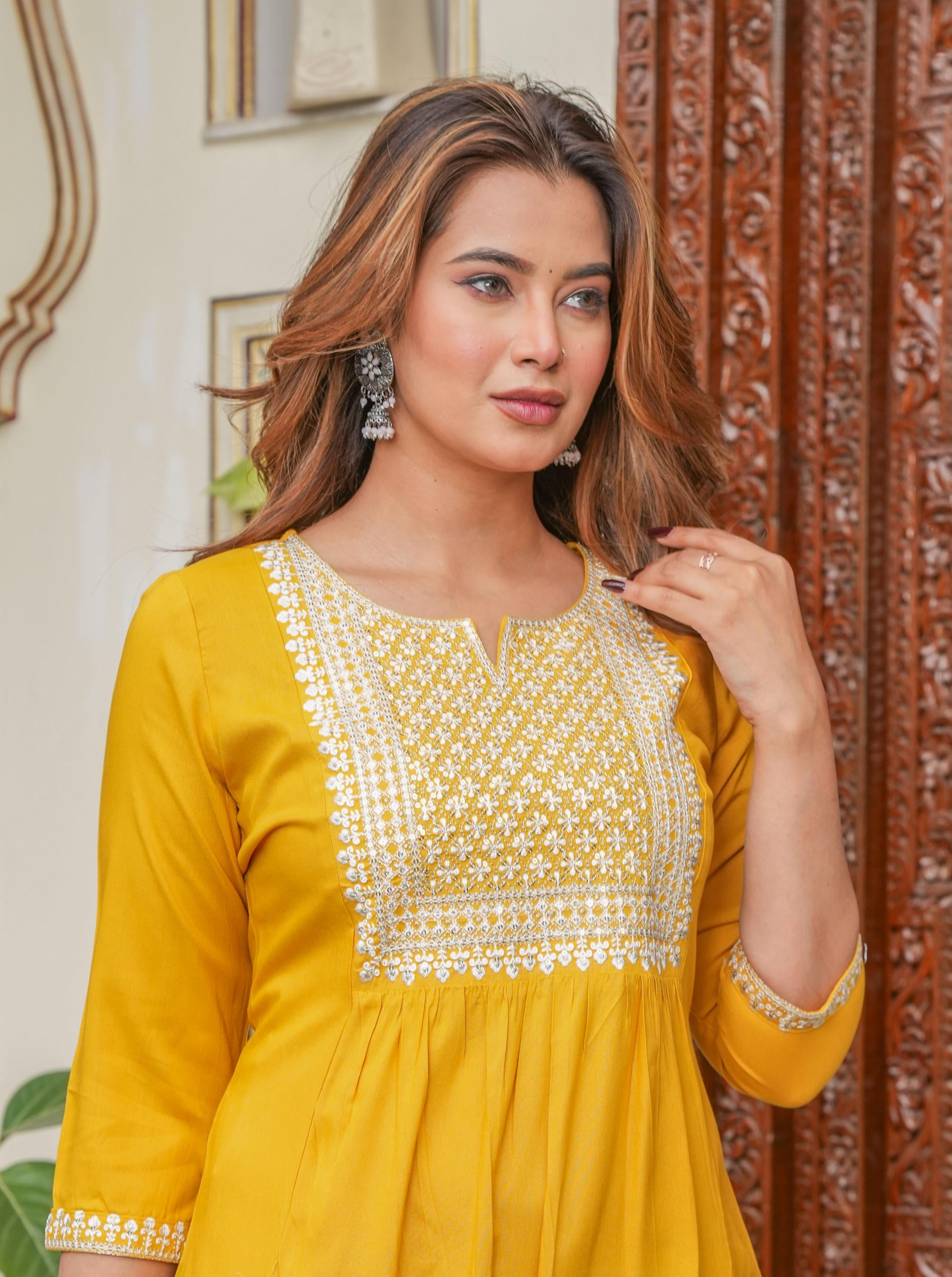 Mustard Viscose Embroidered Kurta With Thread Work And Sequins