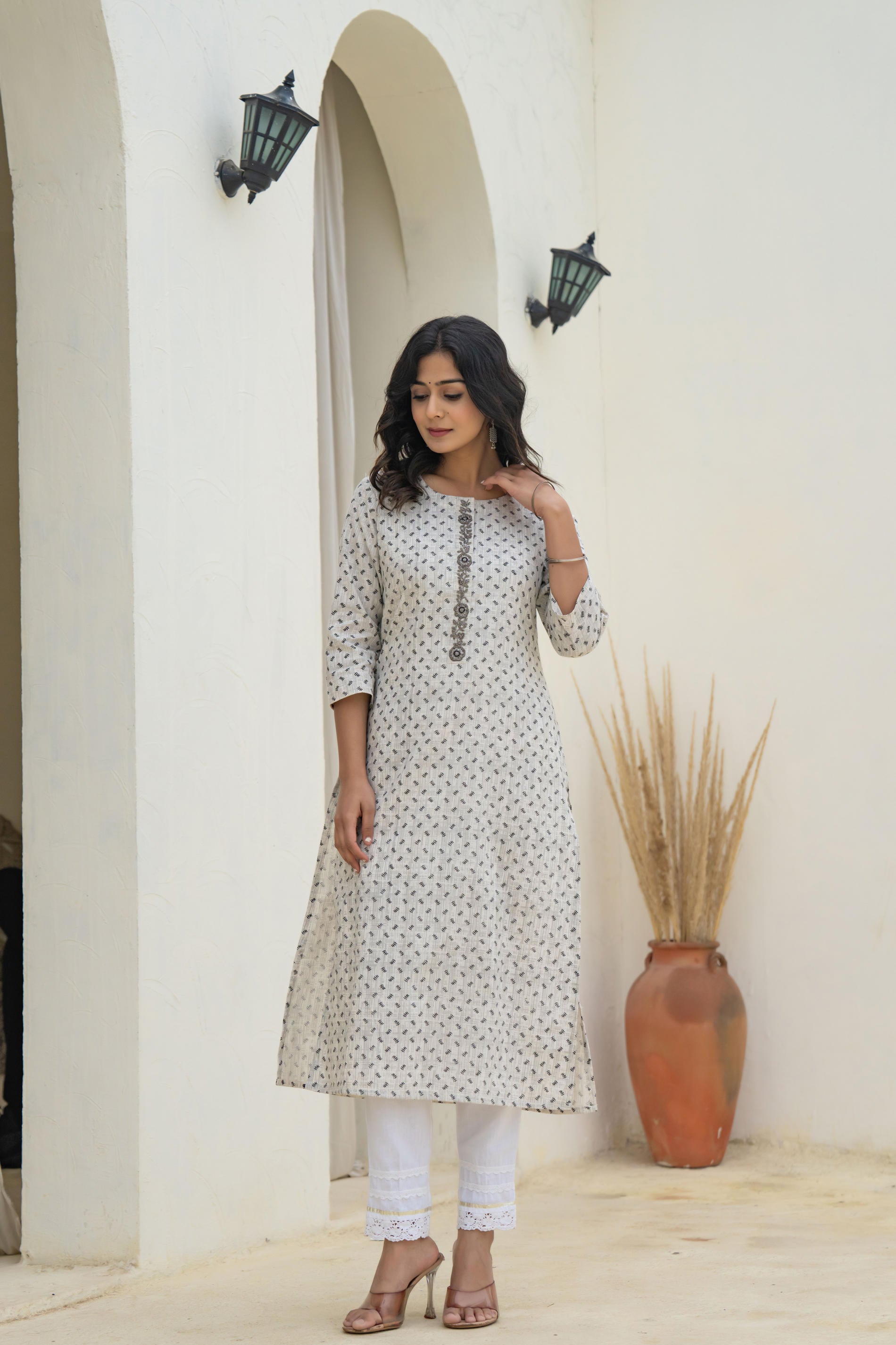 White Minimal Motif Printed Kurta