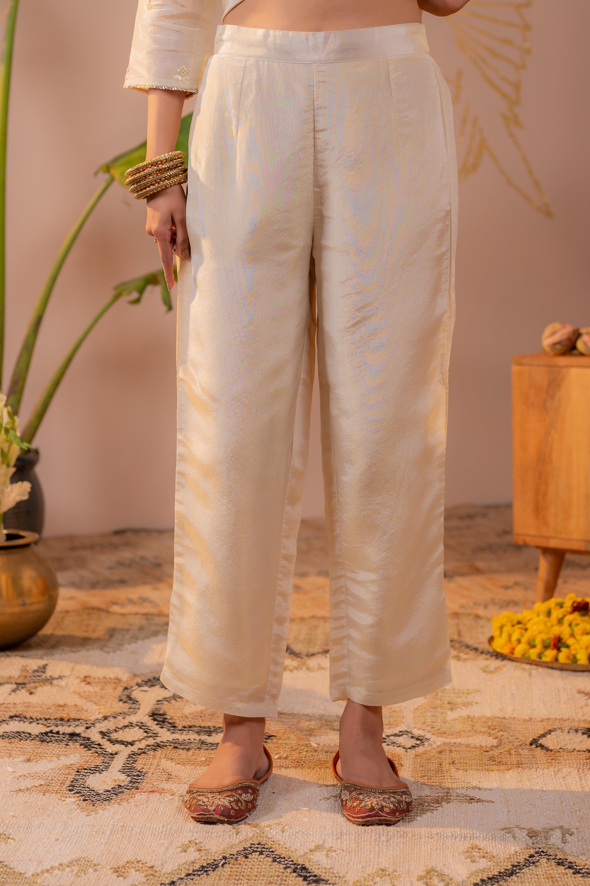 Off-White Kurta Set with Maroon Gold Buti Dupatta