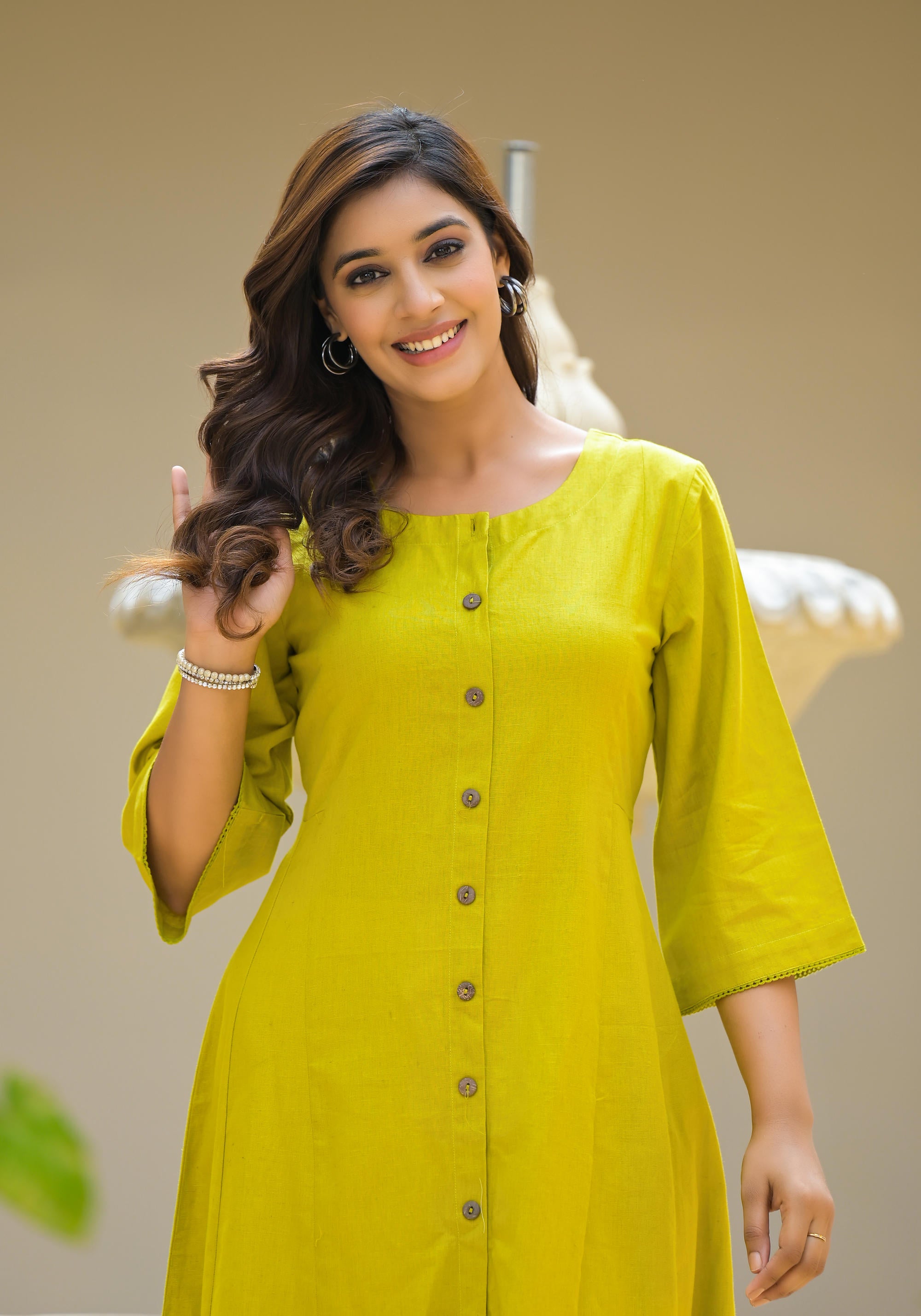 Lime Green Solid Cotton Linen Kurta With Button Closure