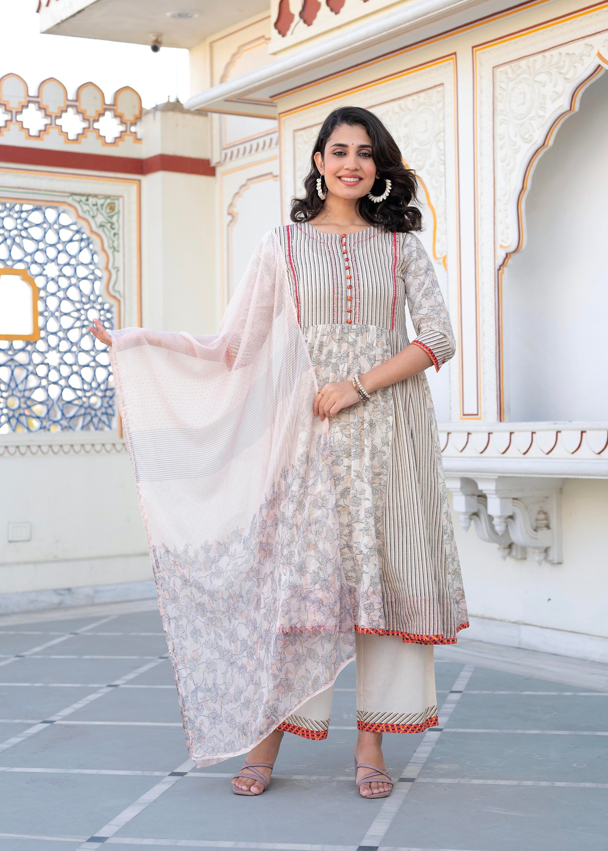 Women Printed Kurta and Palazzo Set