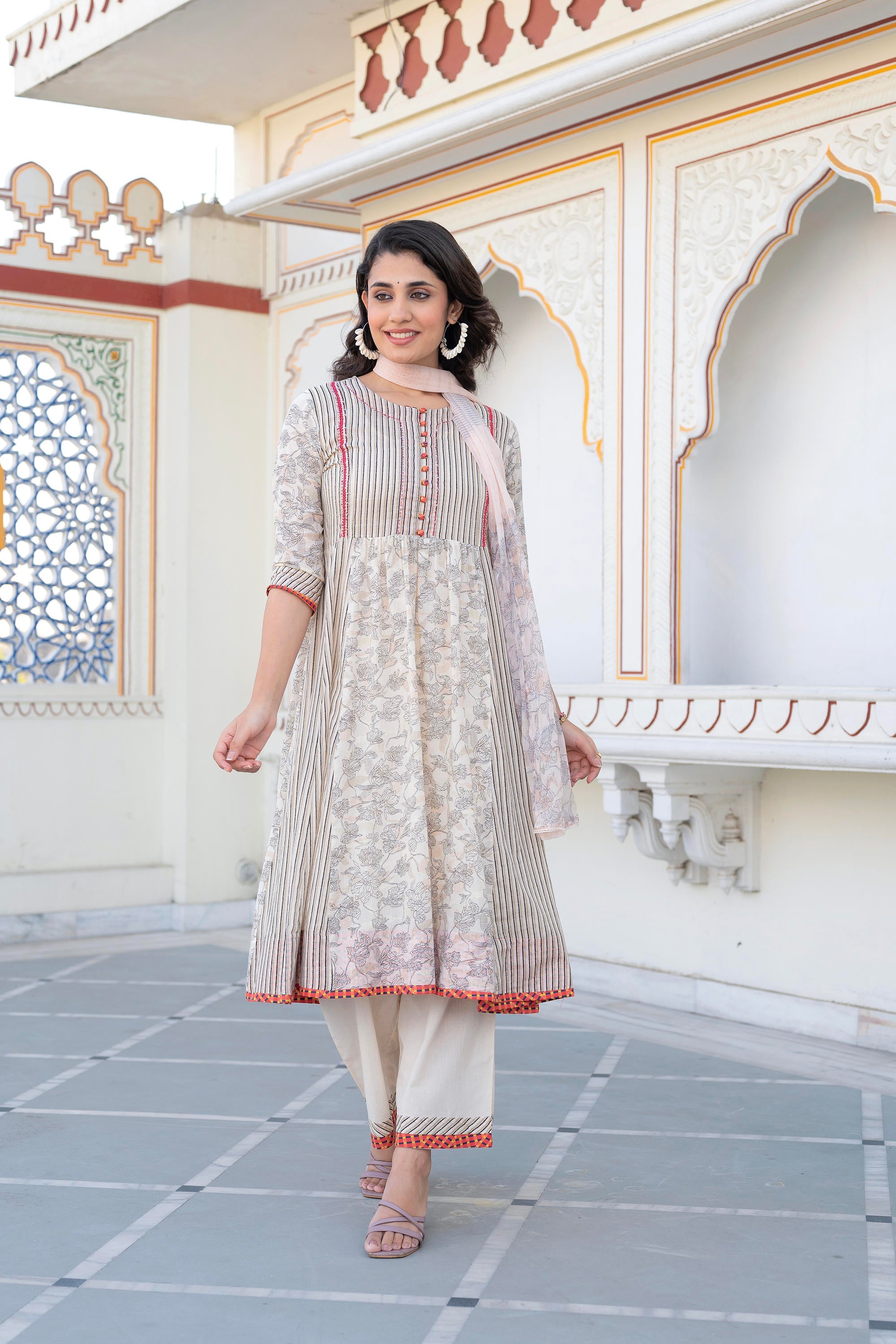 Women Printed Kurta and Palazzo Set