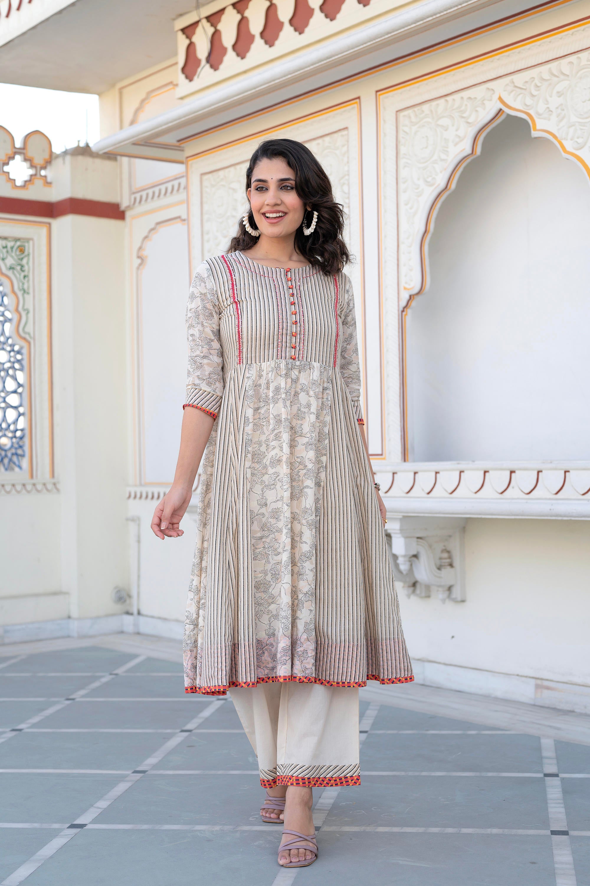 Women Printed Kurta and Palazzo Set
