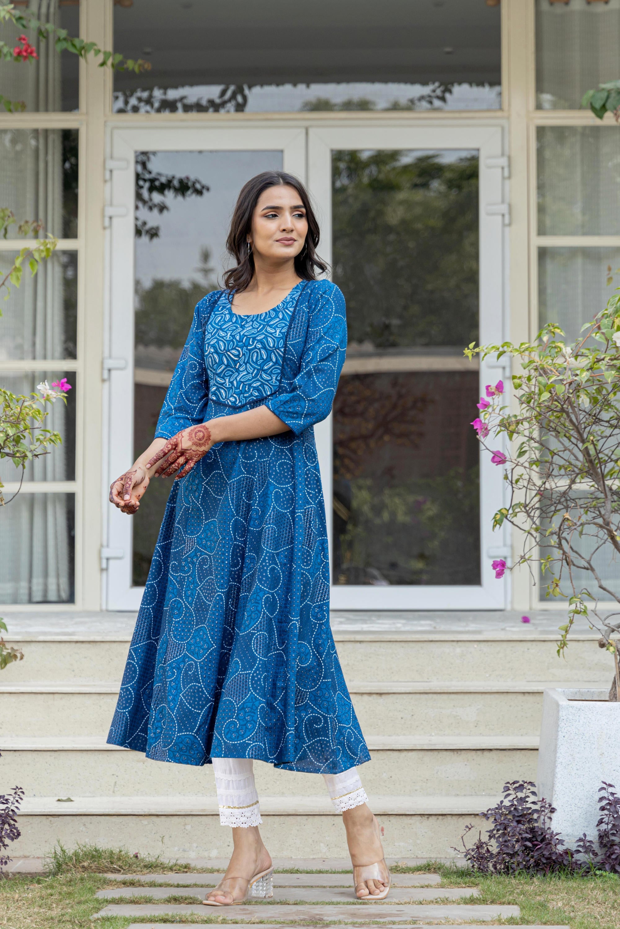 Blue Ethnic Motif Printed Viscose Kurta With Sequins