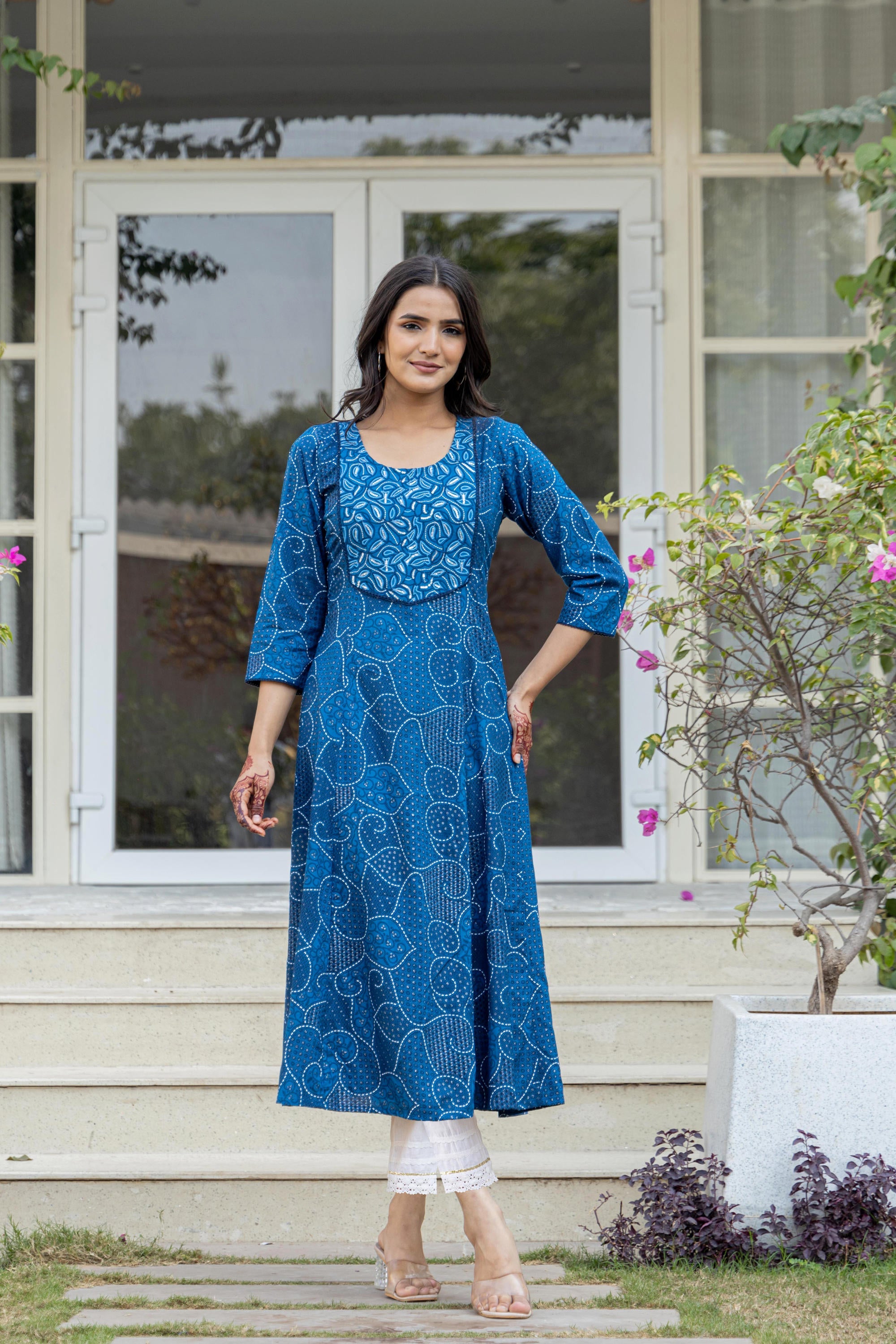 Blue Ethnic Motif Printed Viscose Kurta With Sequins