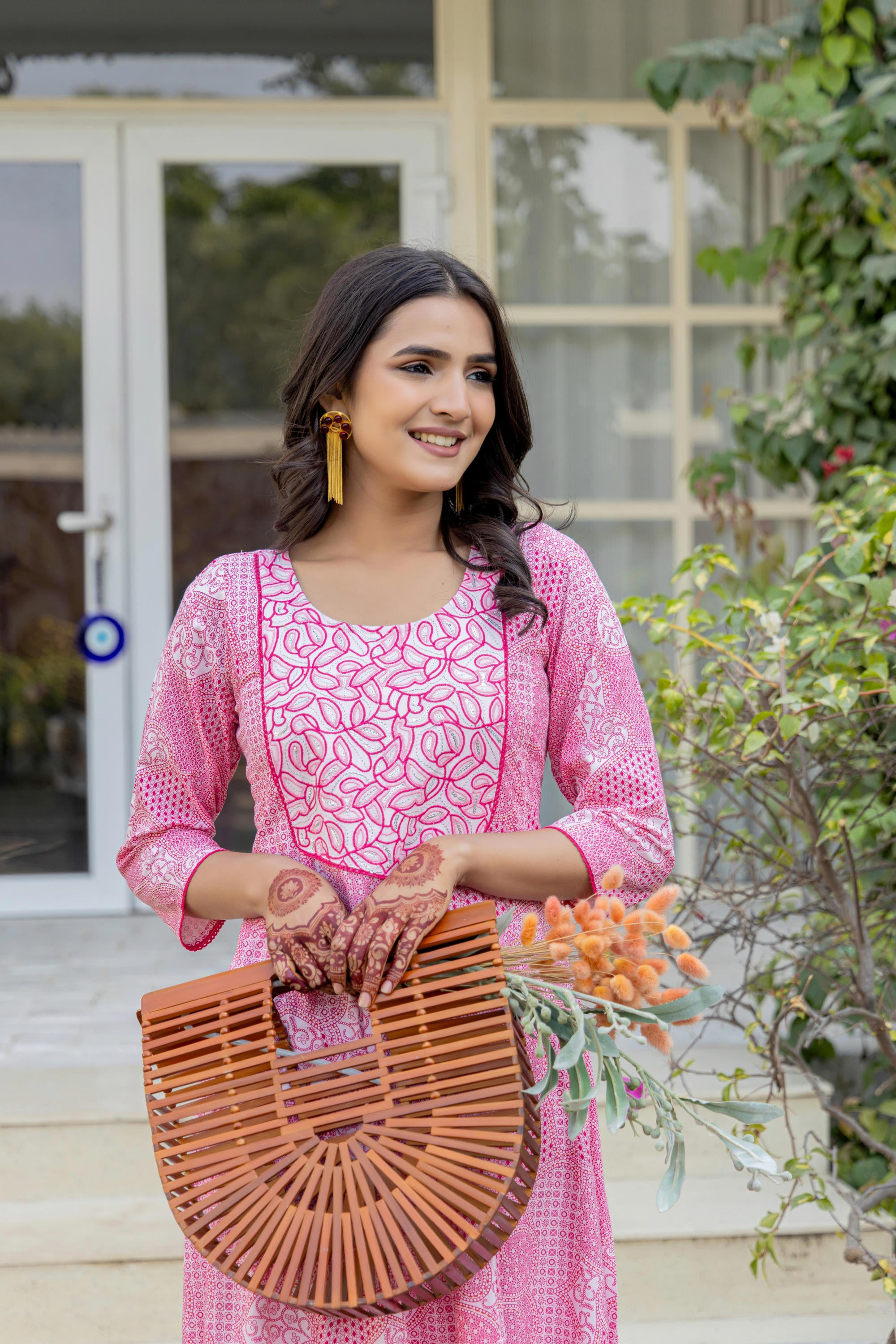 Pink Ethnic Motif Printed Viscose Kurta With Sequins