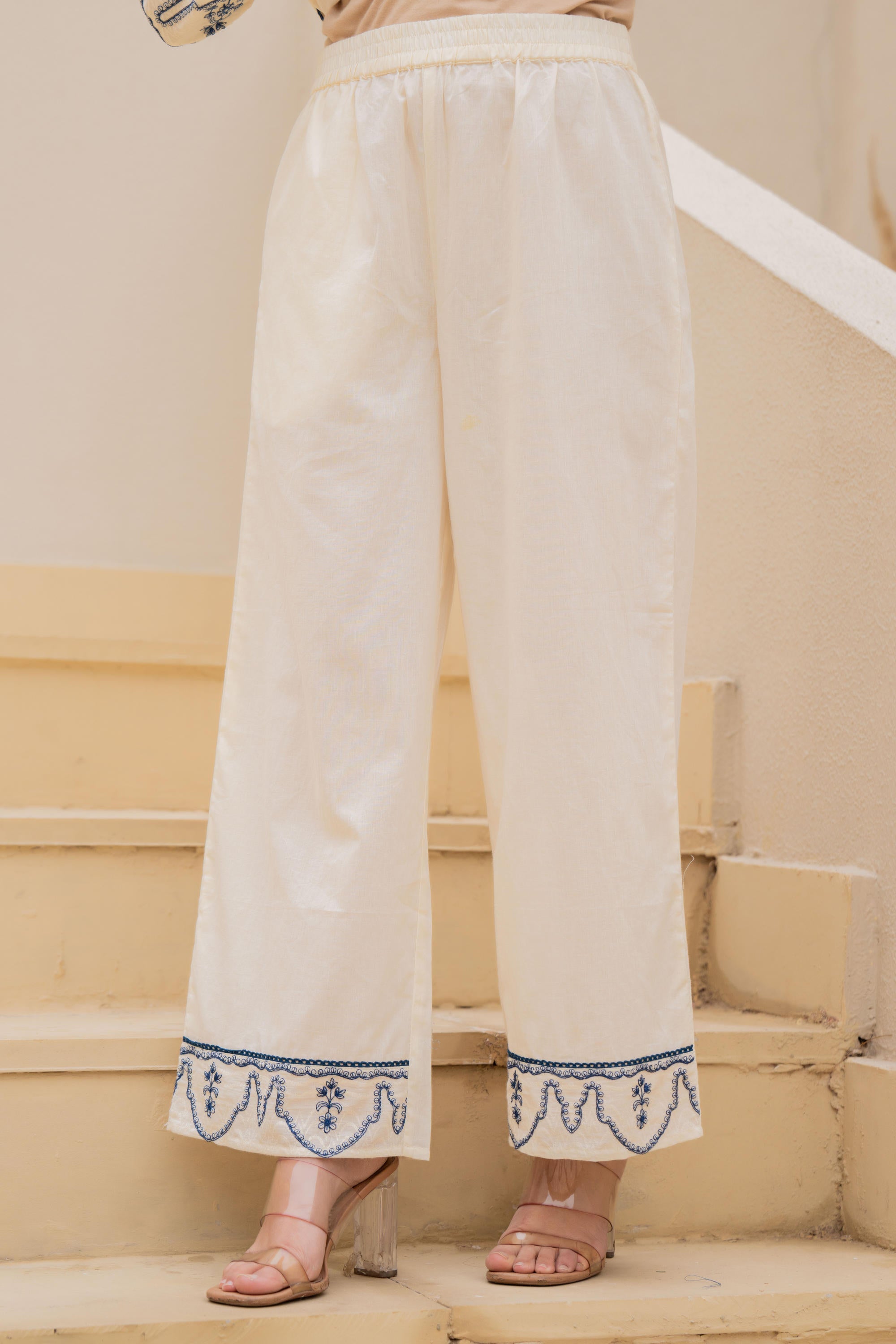 Off-white Anarkali Kurta Set with Blue Embroidery and Organza Dupatta