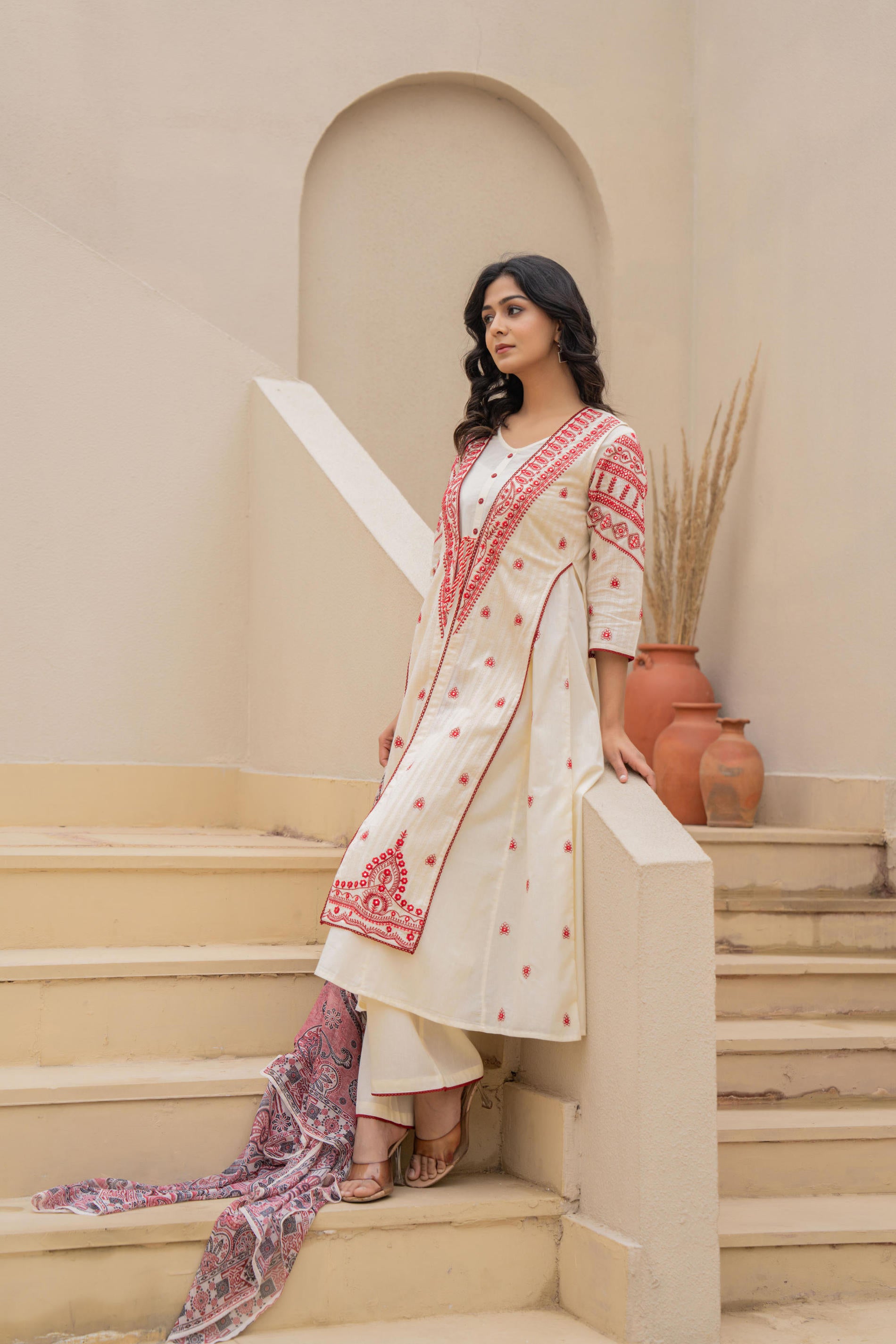 Off White & Red Solid Cotton Kurta Pant & Shrug With Thread Work