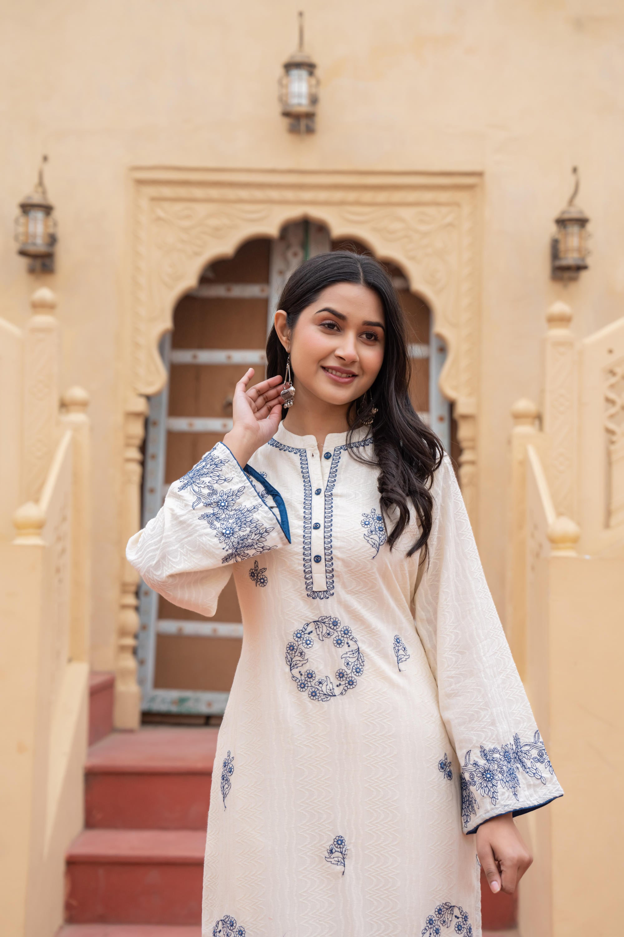 Off White & Navy Blue Embroidered Straight Kurta Set with Contrast Detailing