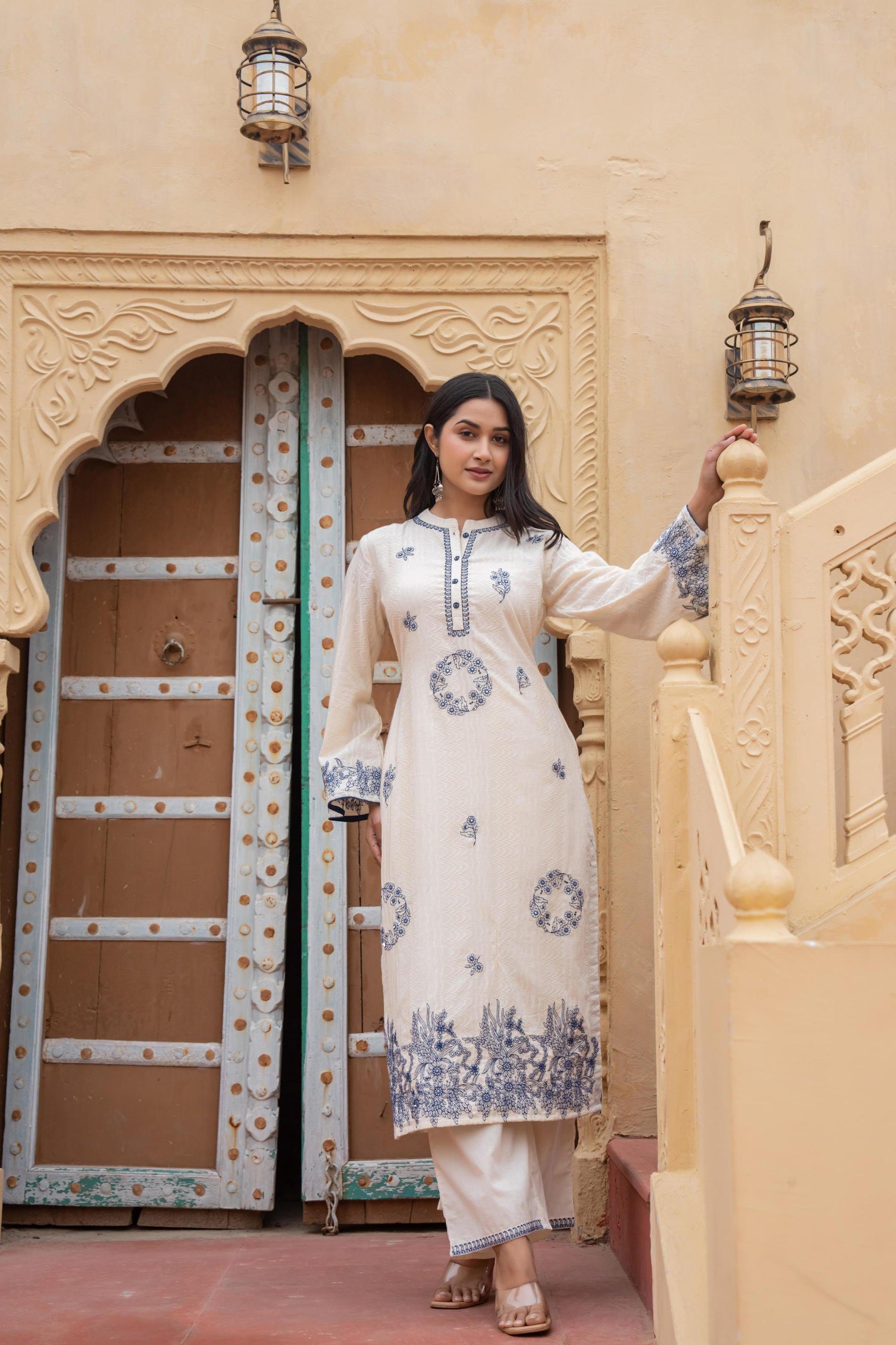 Off White & Navy Blue Embroidered Straight Kurta Set with Contrast Detailing