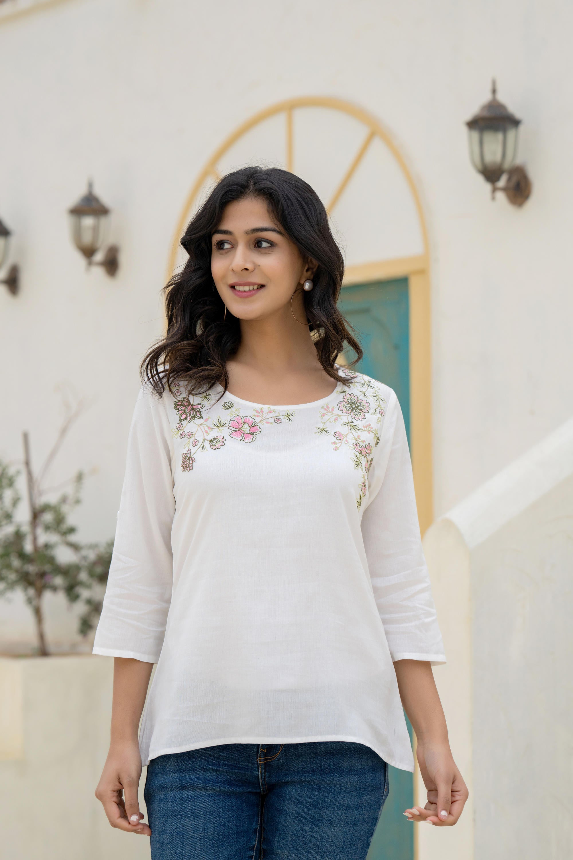 White Solid Viscose Tunic With Thread Work