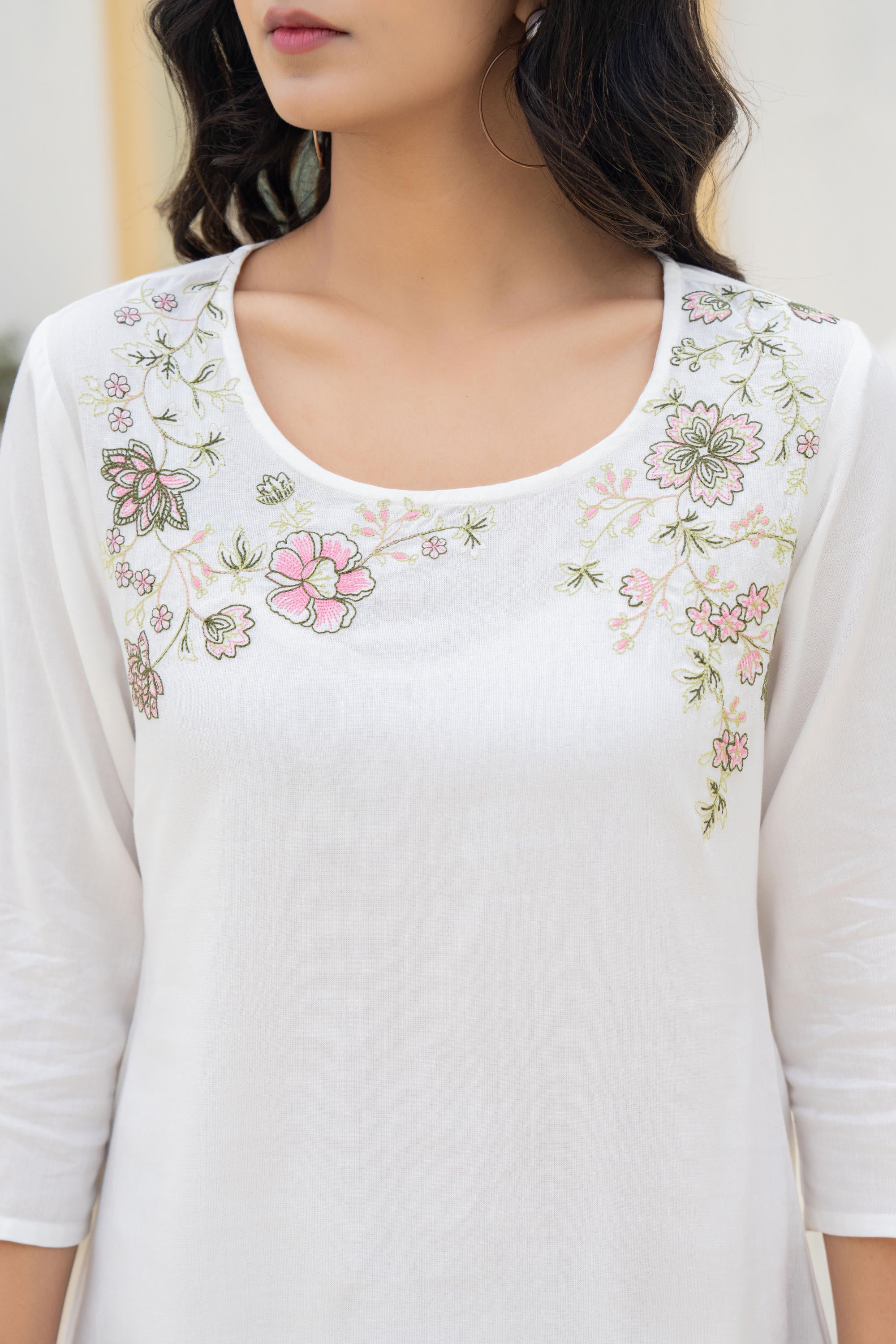 White Solid Viscose Tunic With Thread Work