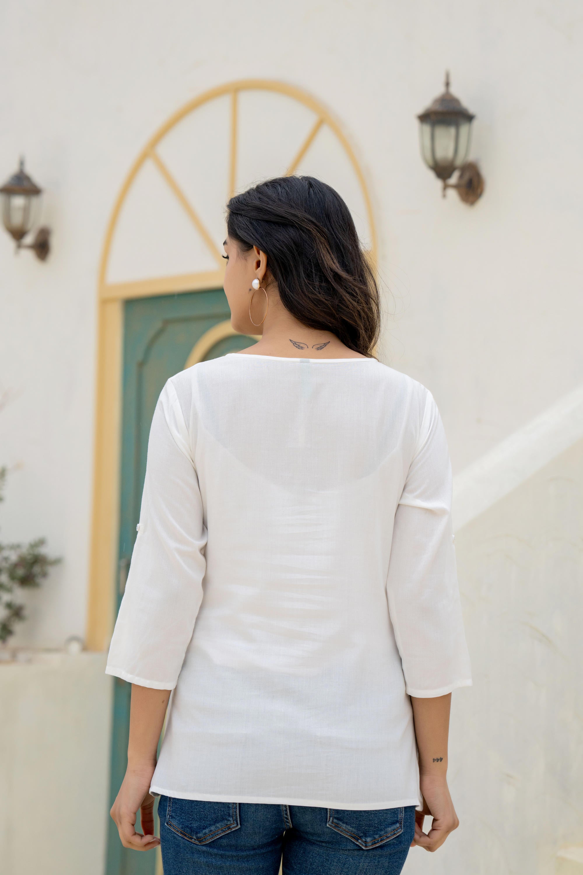 White Solid Viscose Tunic With Thread Work