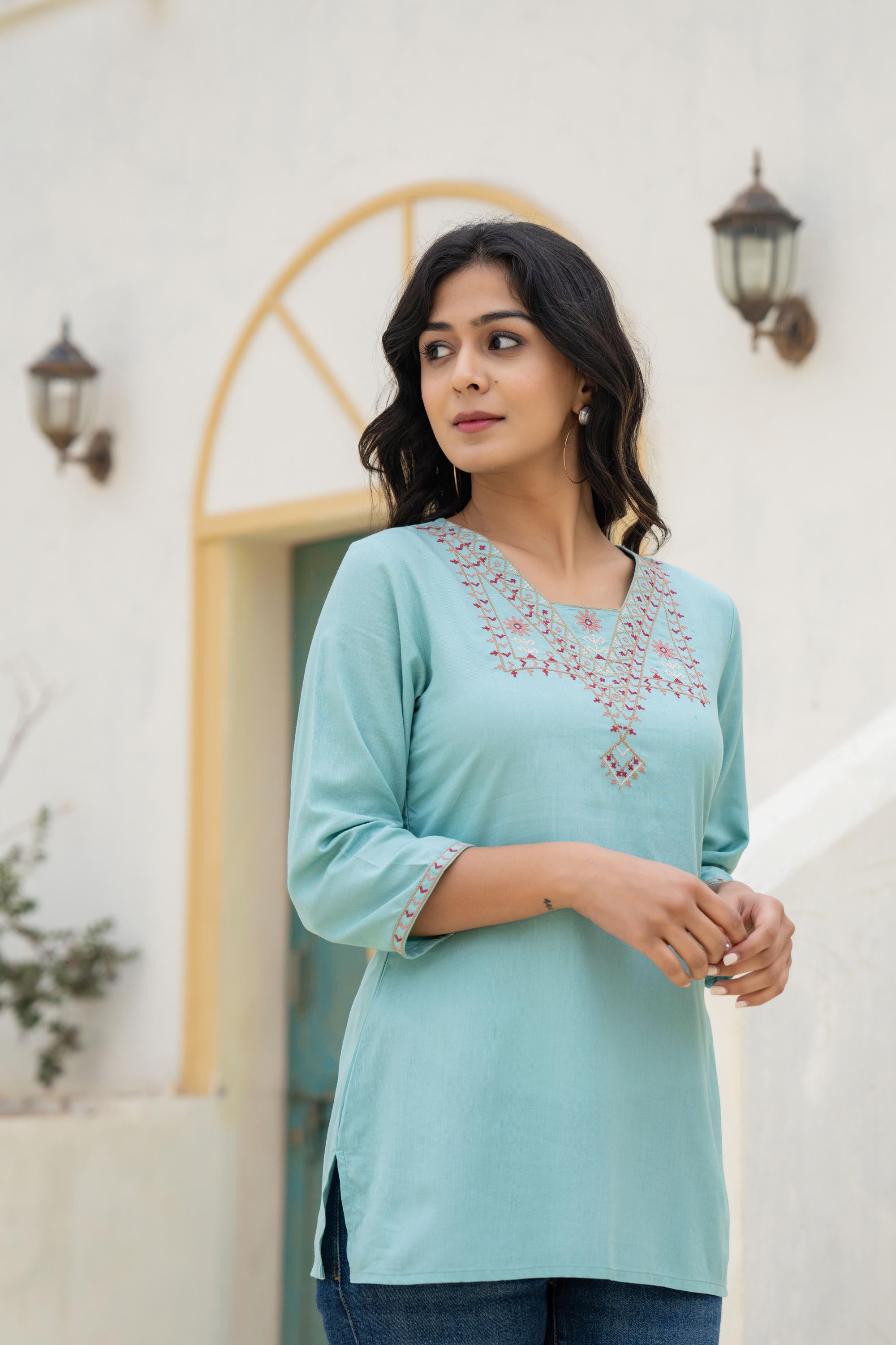 Aqua Solid Viscose Tunic With Thread Work