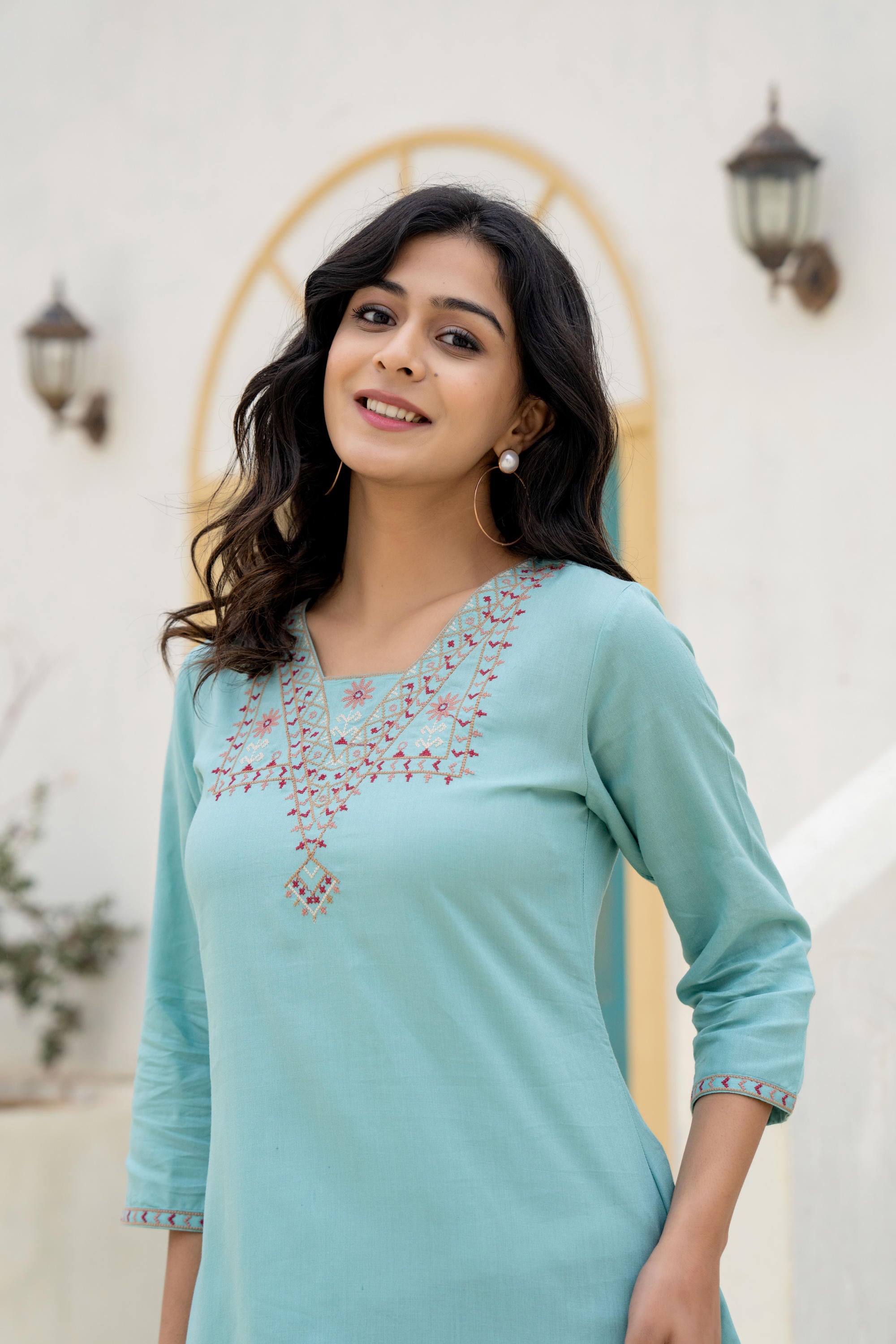 Aqua Solid Viscose Tunic With Thread Work
