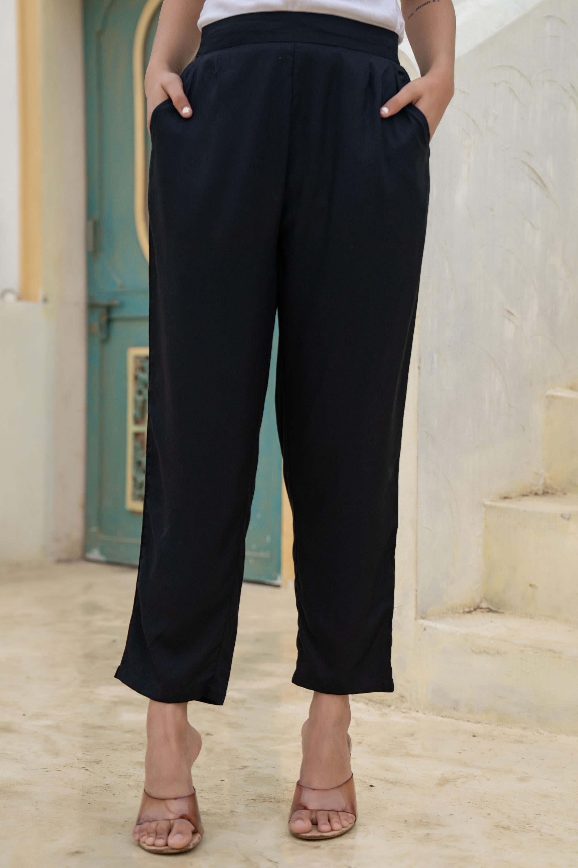 Black Solid Viscose Pants