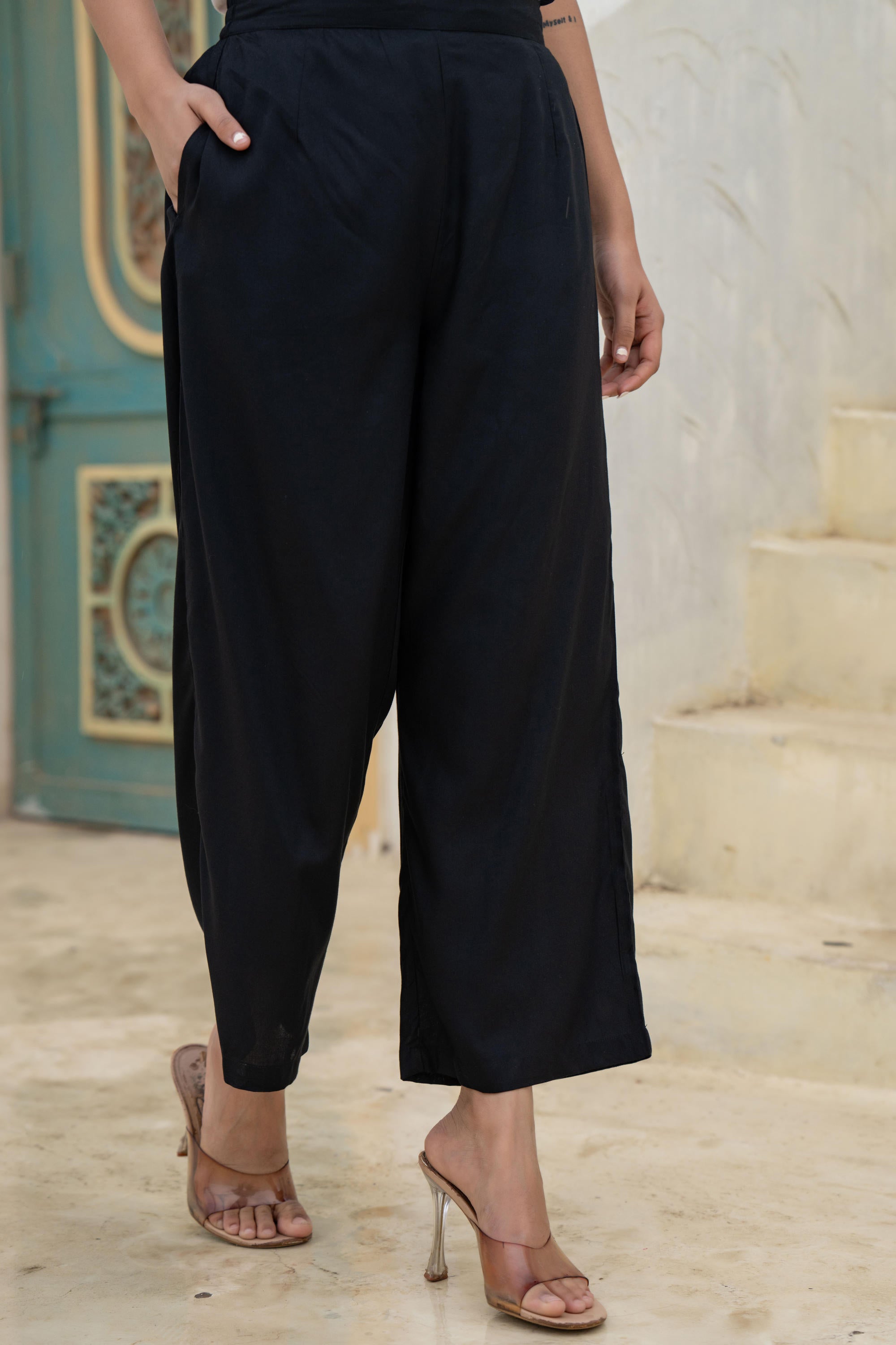 Black Solid Viscose Palazzo Pants