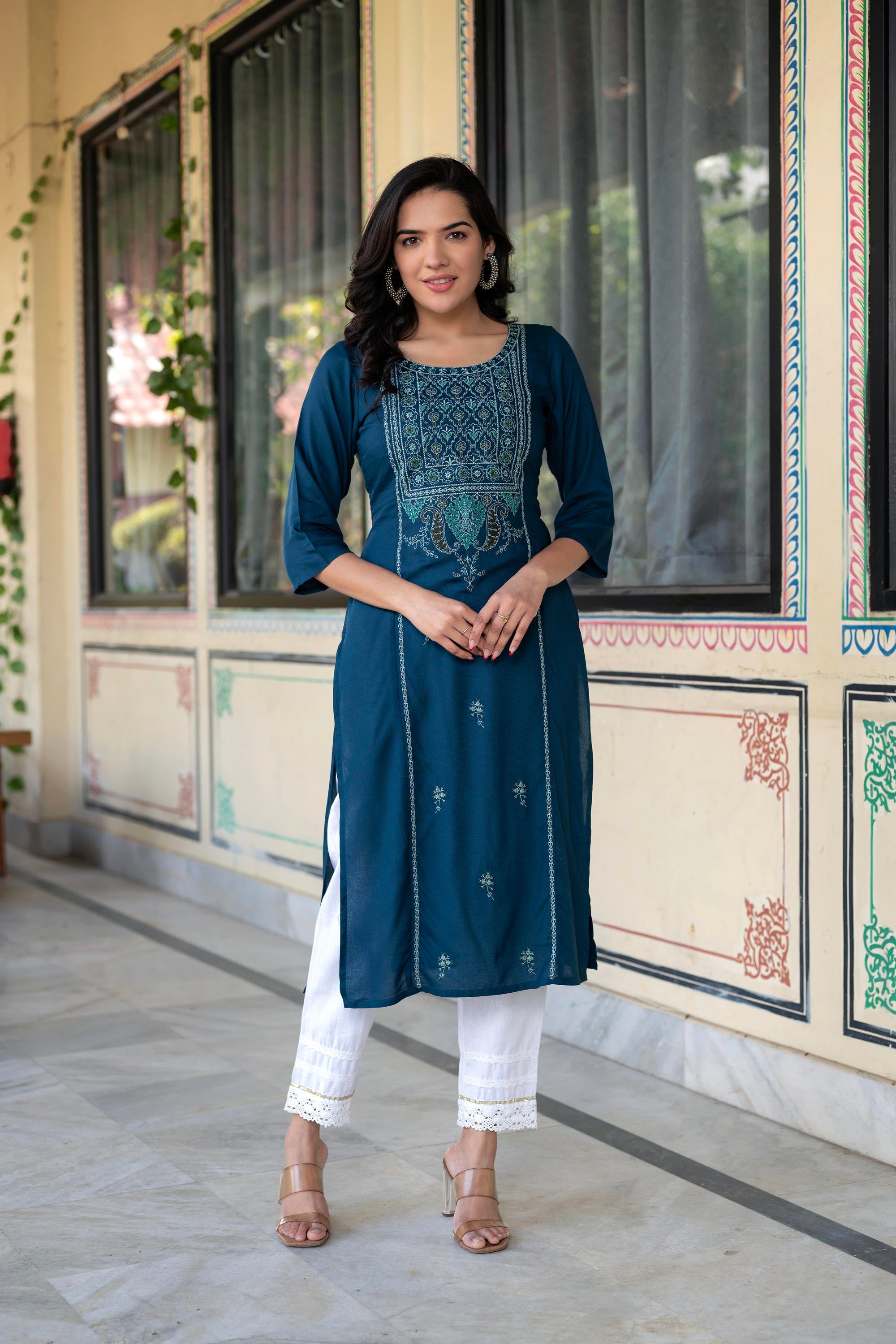 Blue Viscose Geometric Printed Kurta with Ethnic Motifs & Thread Work