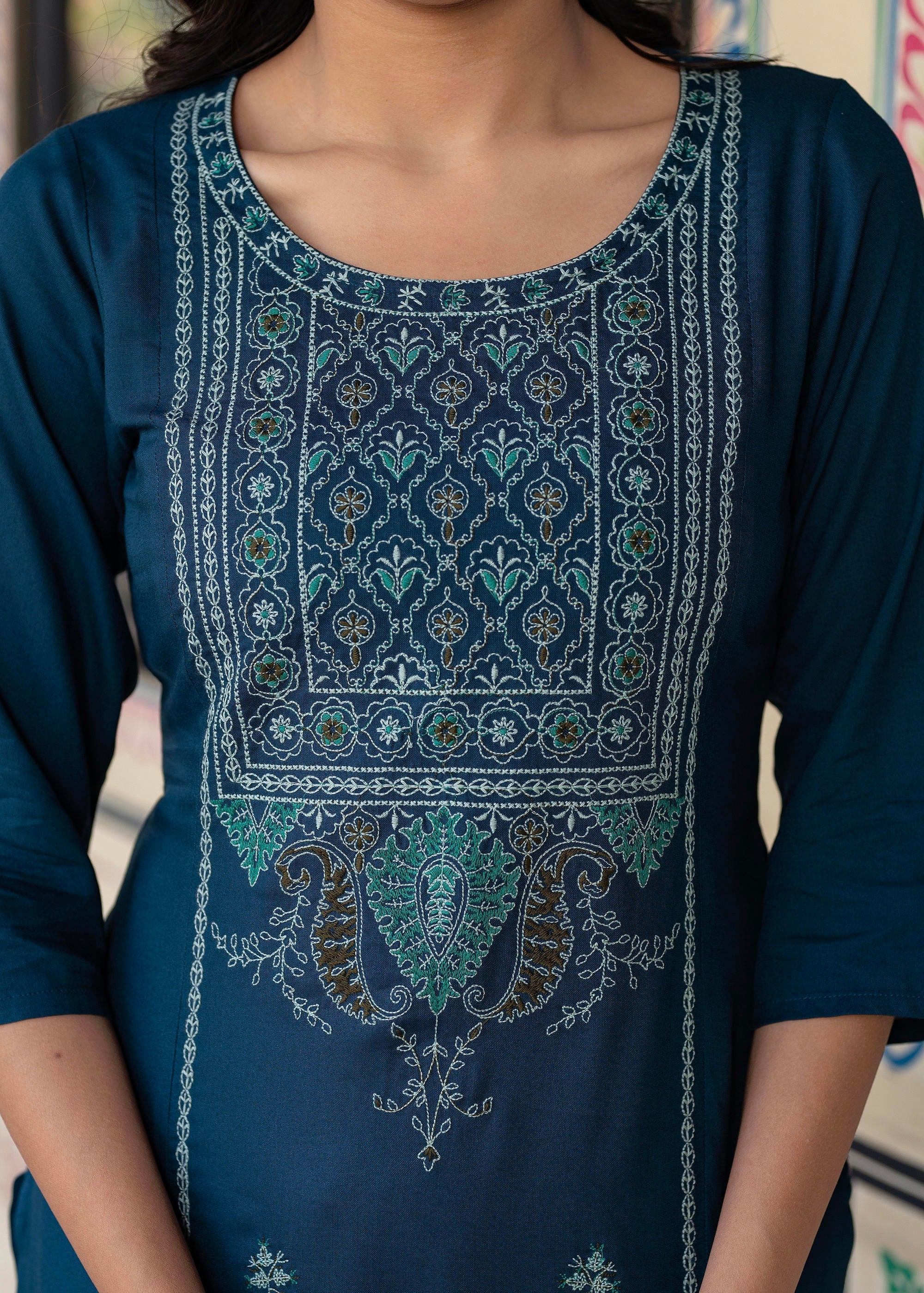 Blue Viscose Geometric Printed Kurta with Ethnic Motifs & Thread Work