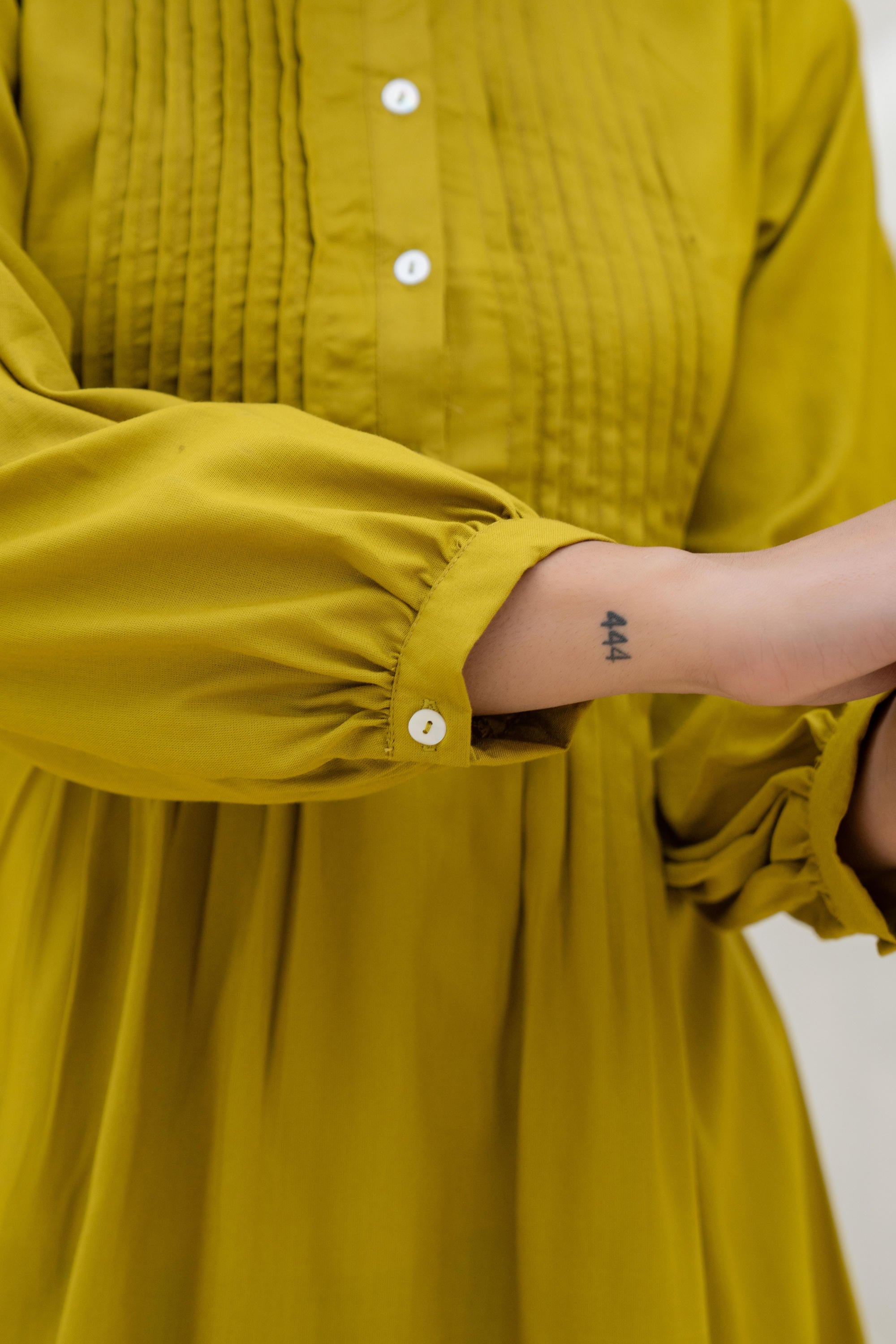 Lime Solid Viscose Tunic With Buttons & Lace