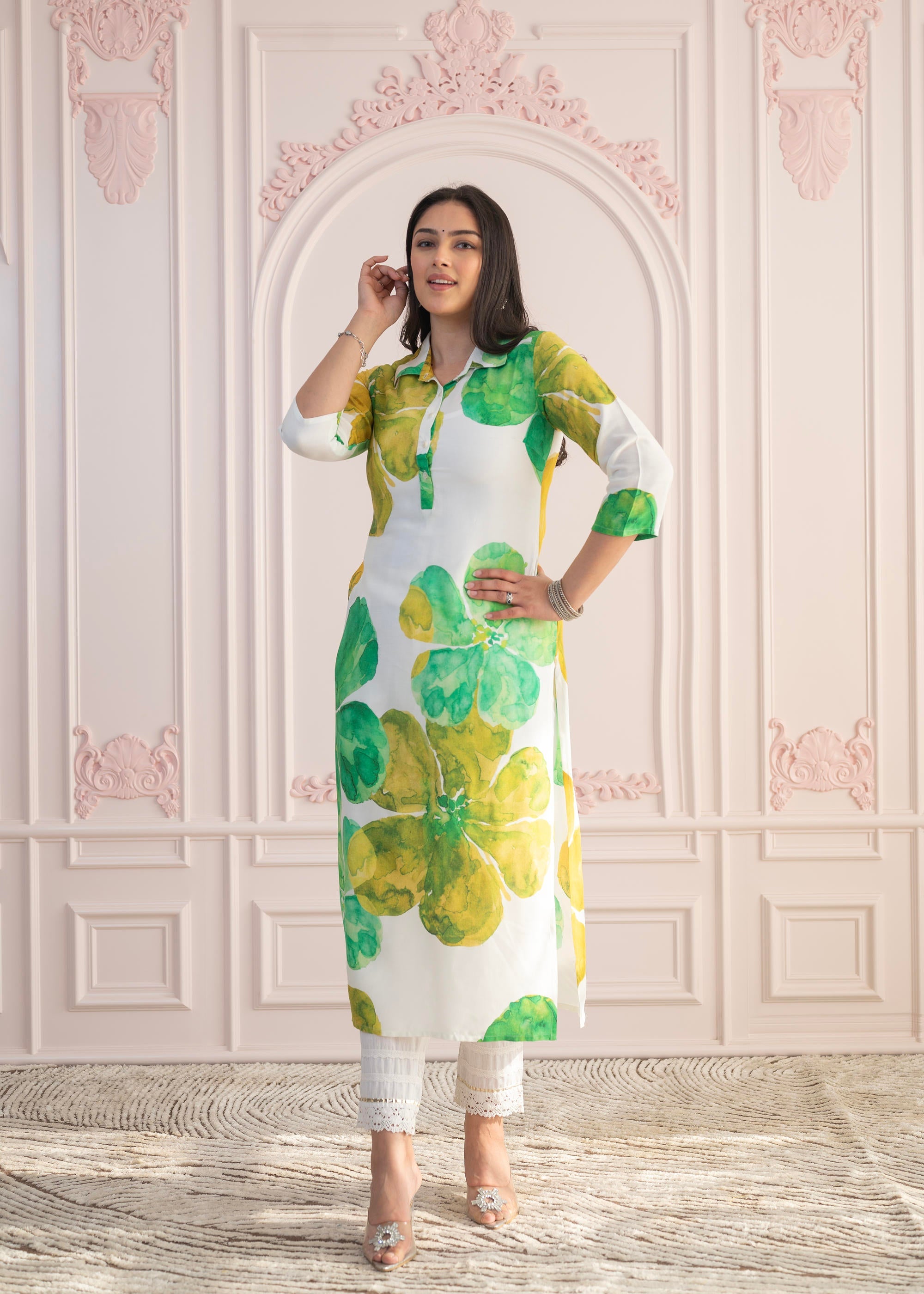 Green Floral Printed Viscose Kurta with Button Closure