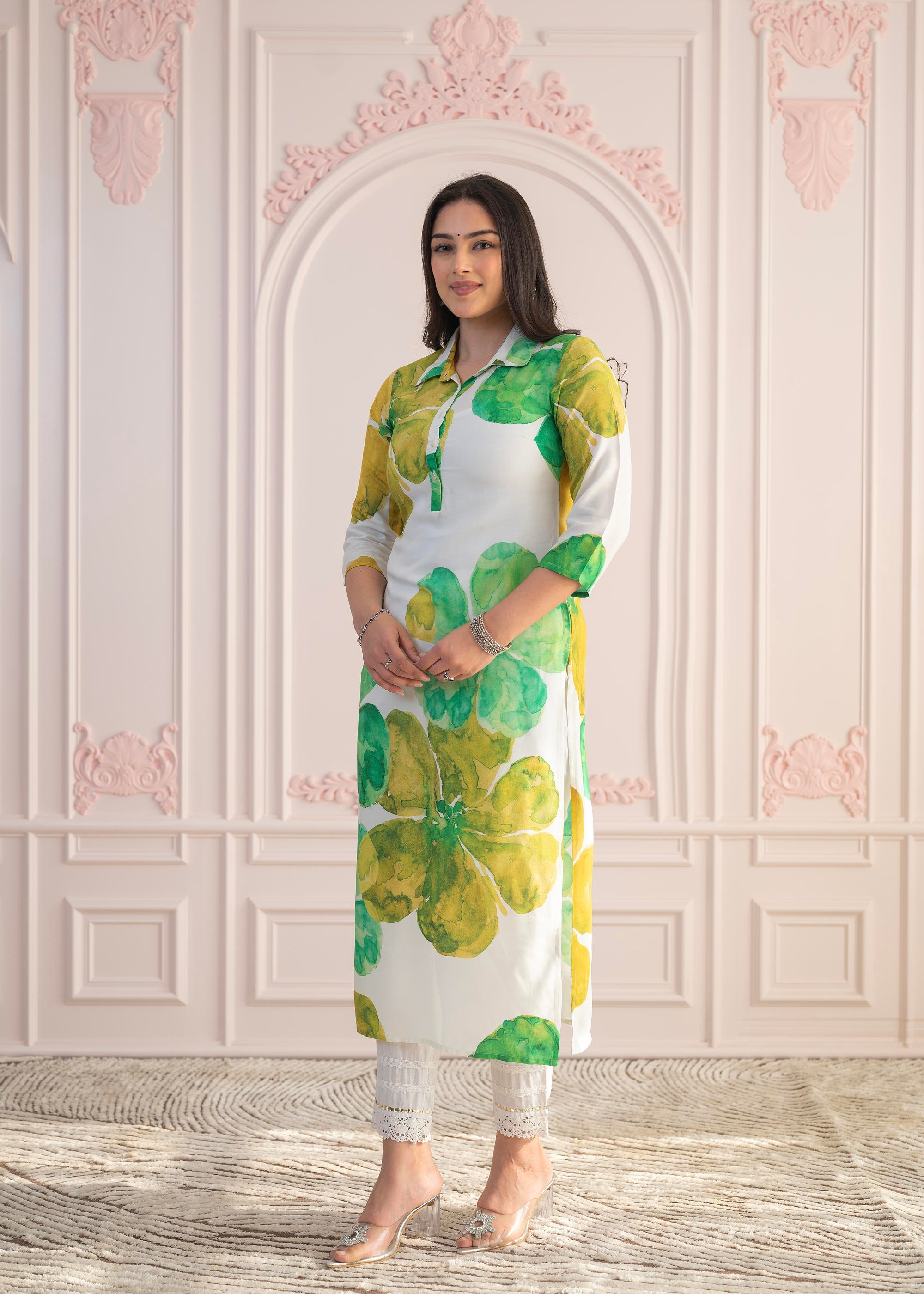 Green Floral Printed Viscose Kurta with Button Closure