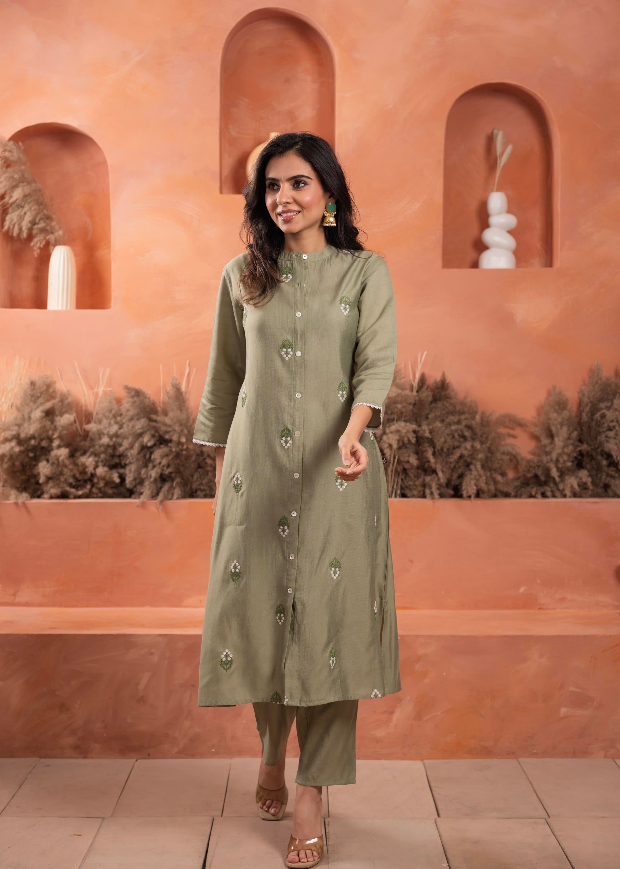 Olive embroiderd kurta and solid bottom with cotton lace and buttons