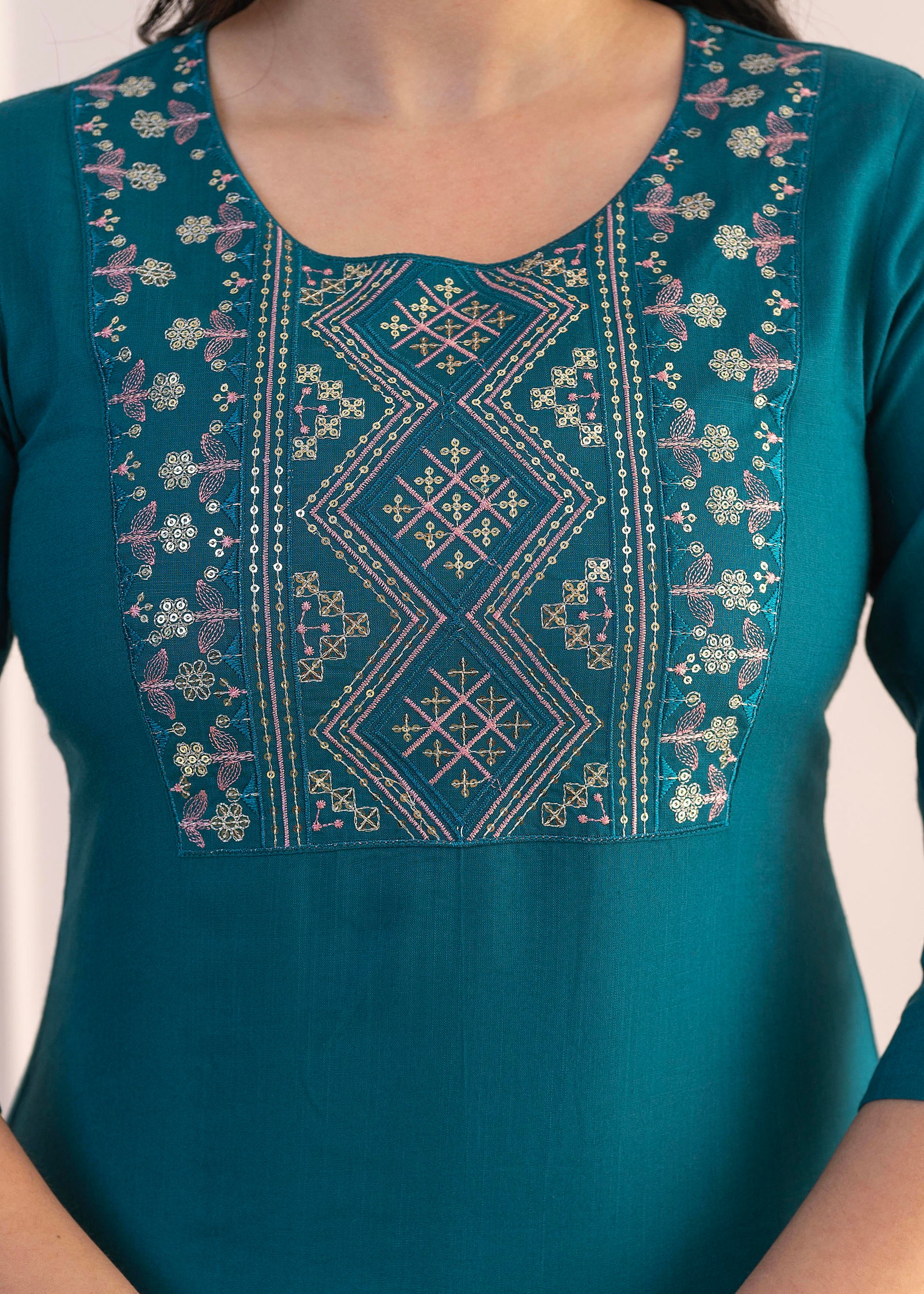 Teal Straight Kurta Set with Geometric Embroidered Yoke and White Pants