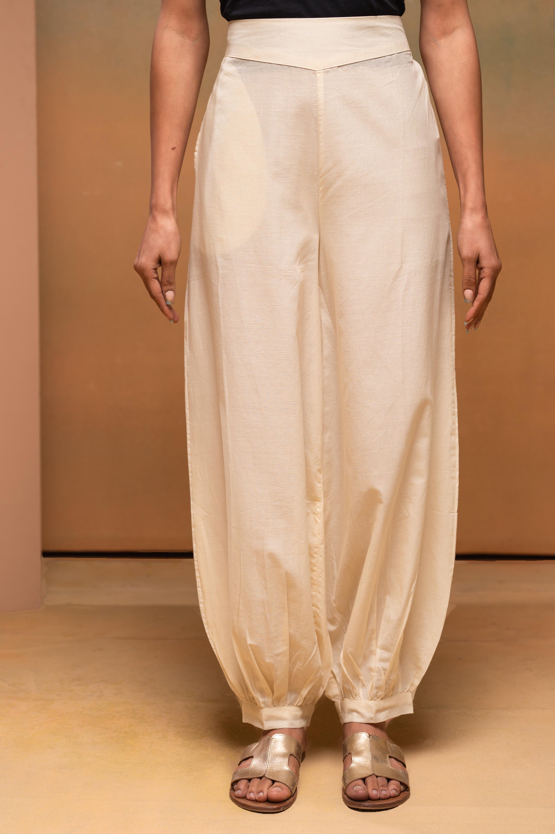 Ivory Cotton Solid Pant For Women