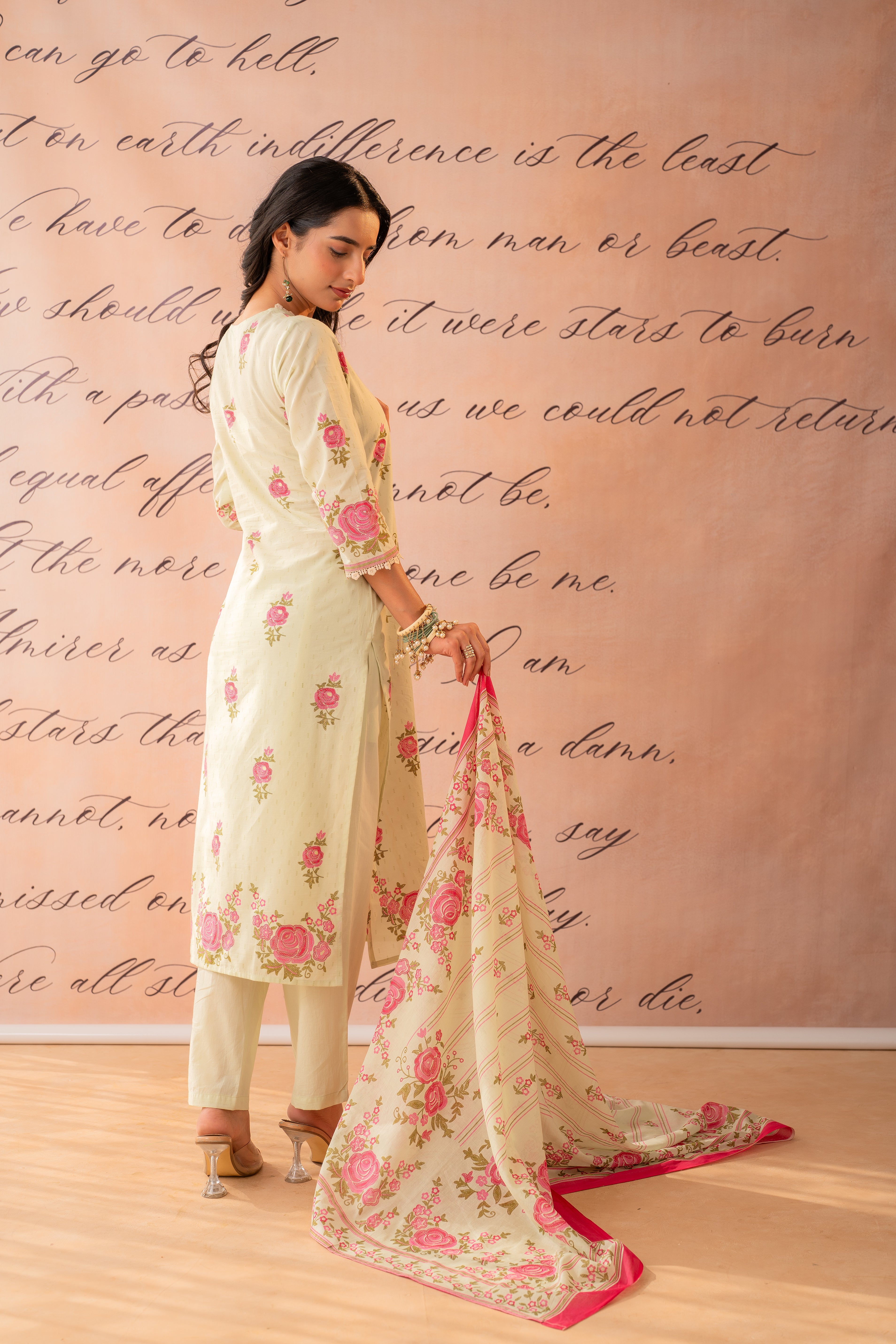 Gulbahaar Blush Floral Kurta Pant And Dupatta Set