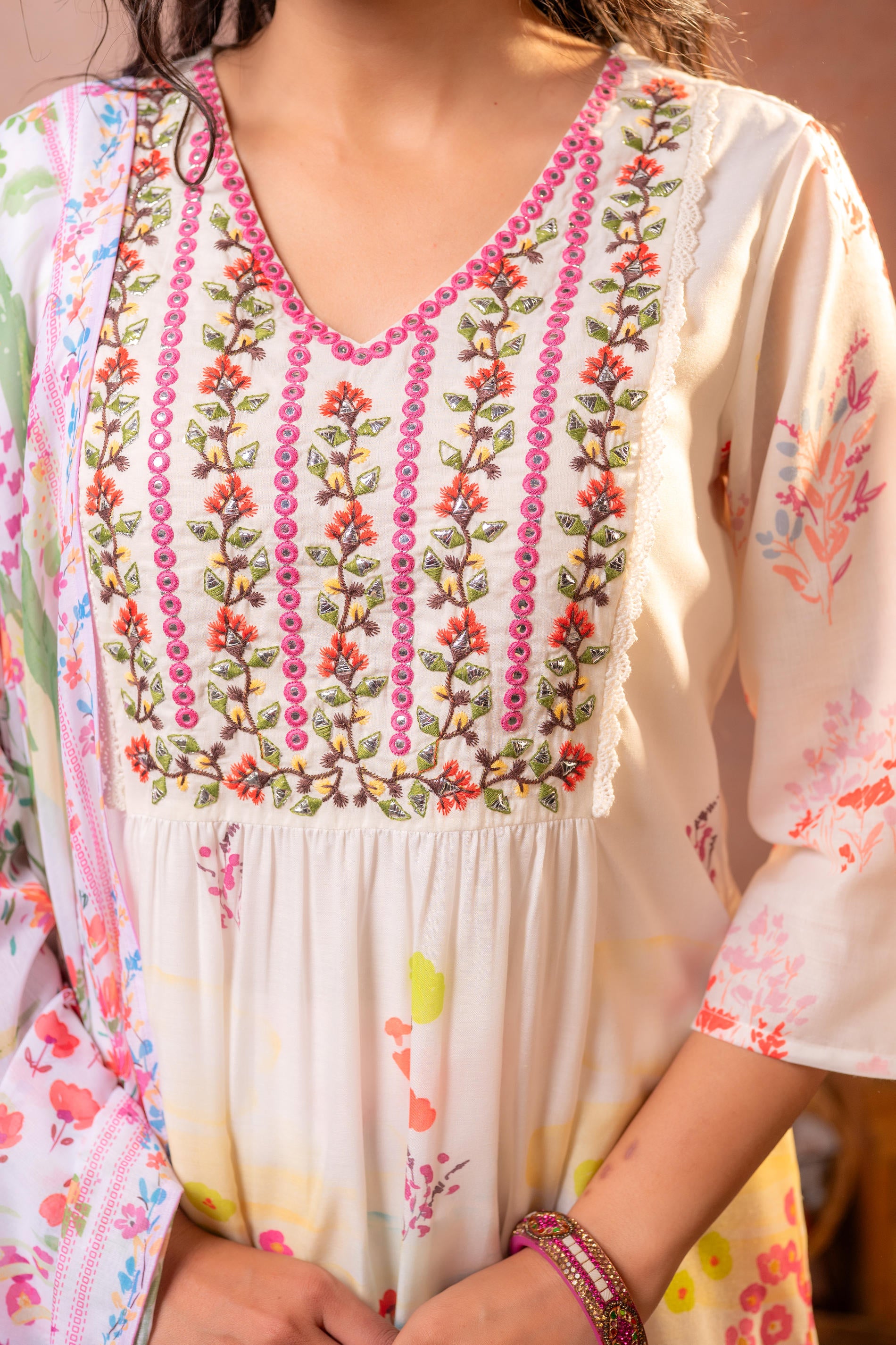 Elegant Floral Nyra-Kurta Set with Dupatta