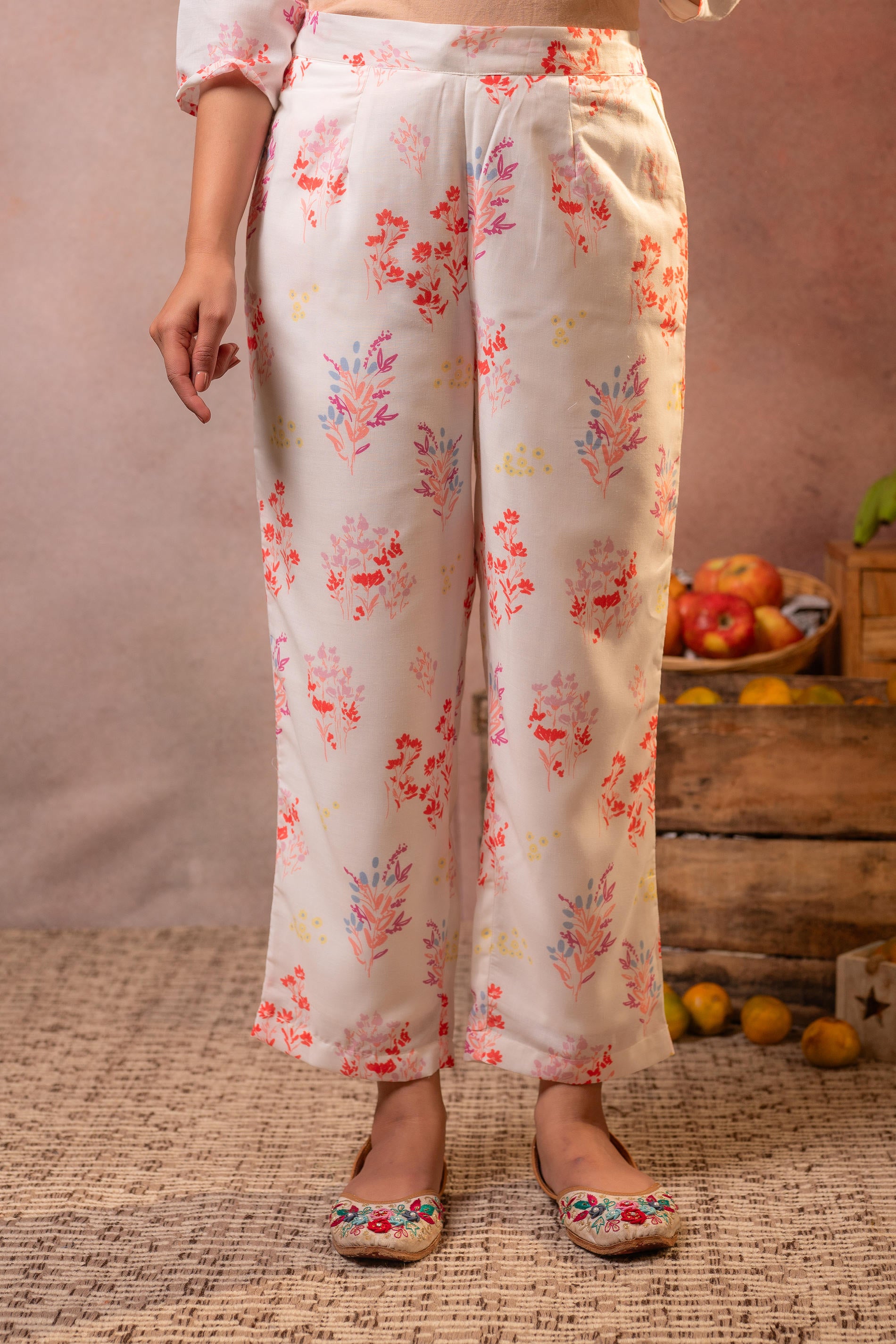 Elegant Floral Nyra-Kurta Set with Dupatta