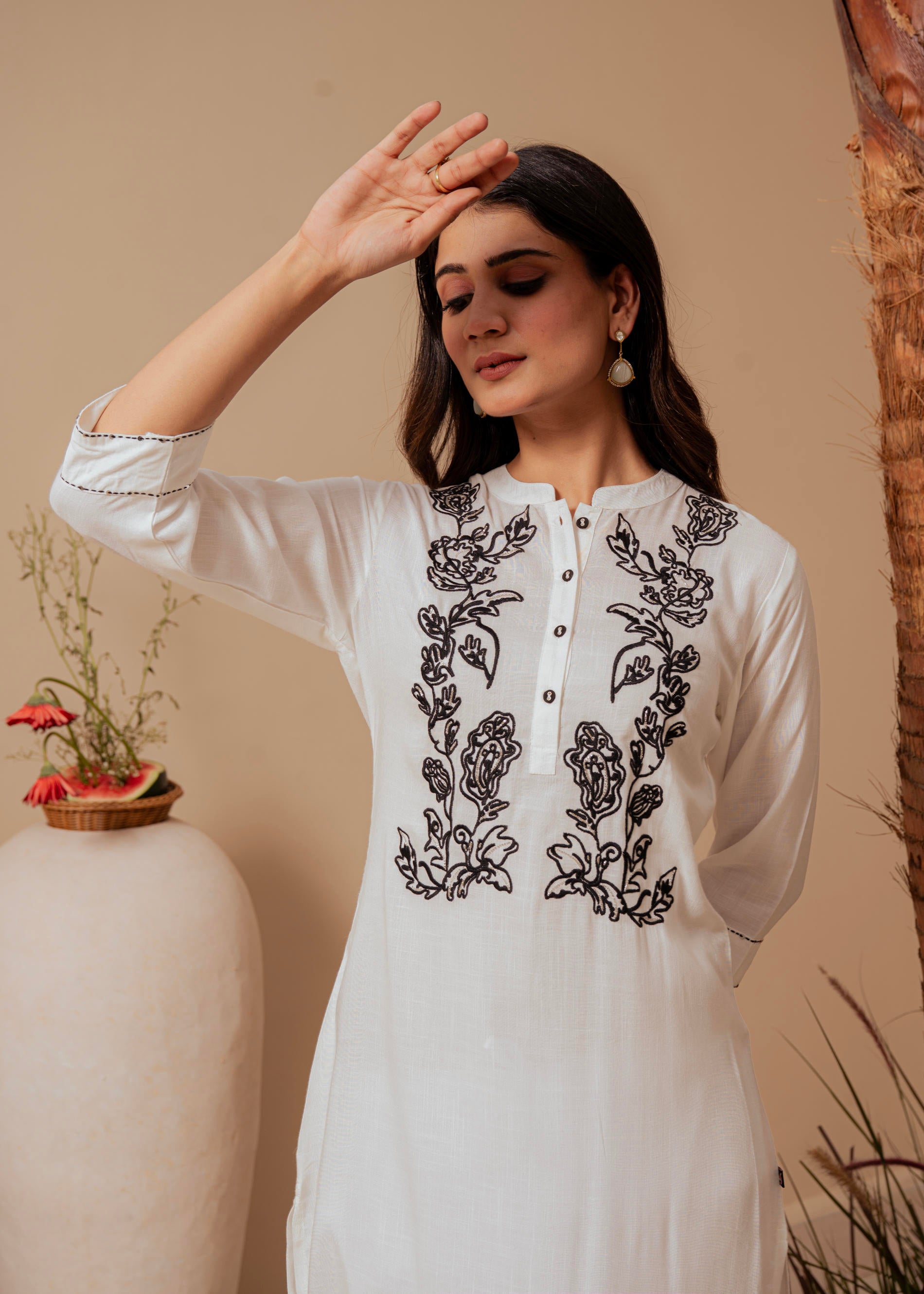 White Embroidered Viscose Kurta