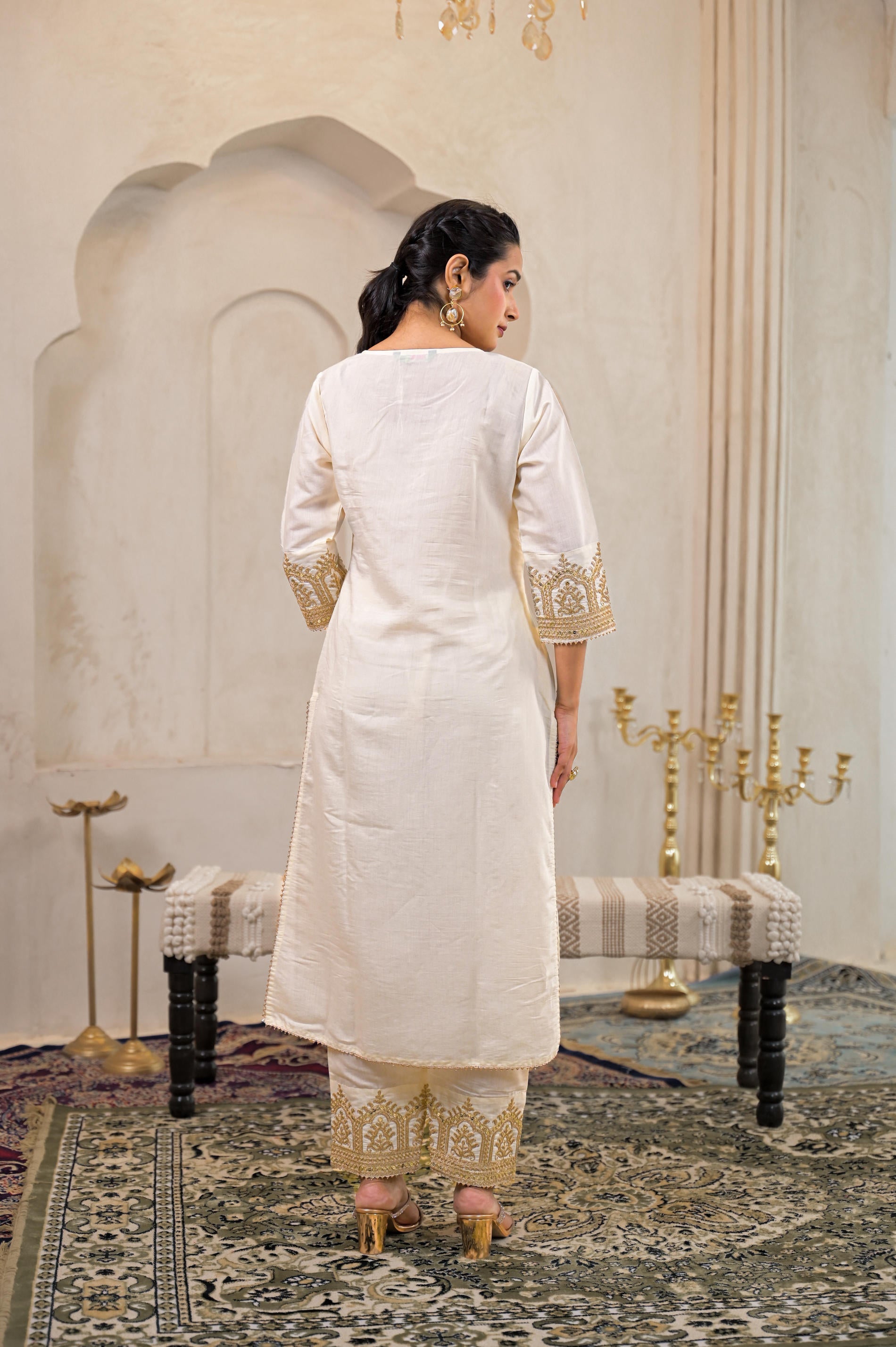 Viscose Off White Embroidered Kurta Pant and Dupatta Set with Zari Work And Sequin