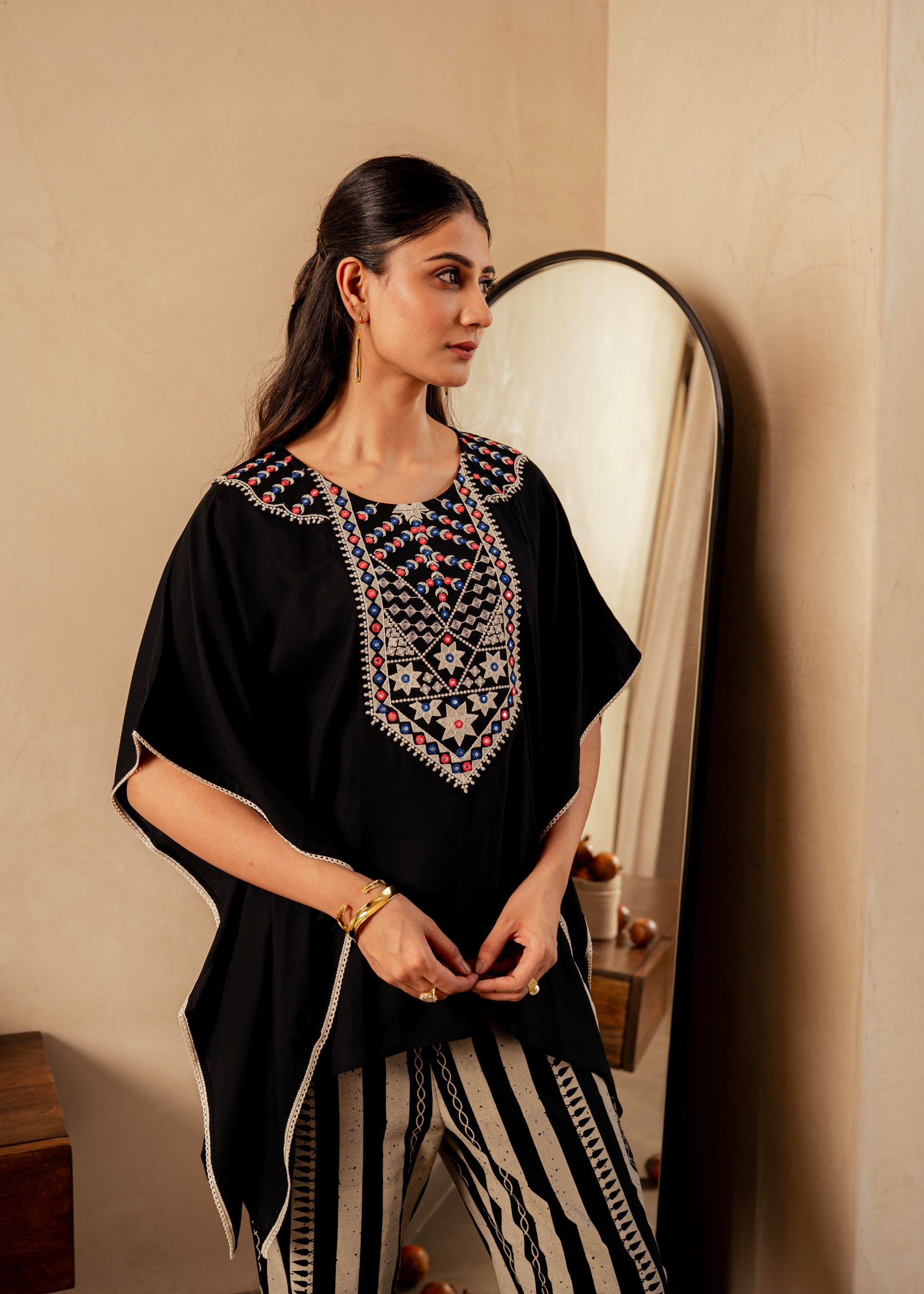 Black Solid Viscose Kaftan and Pants Co-ord Set with Mirror and Thread Work