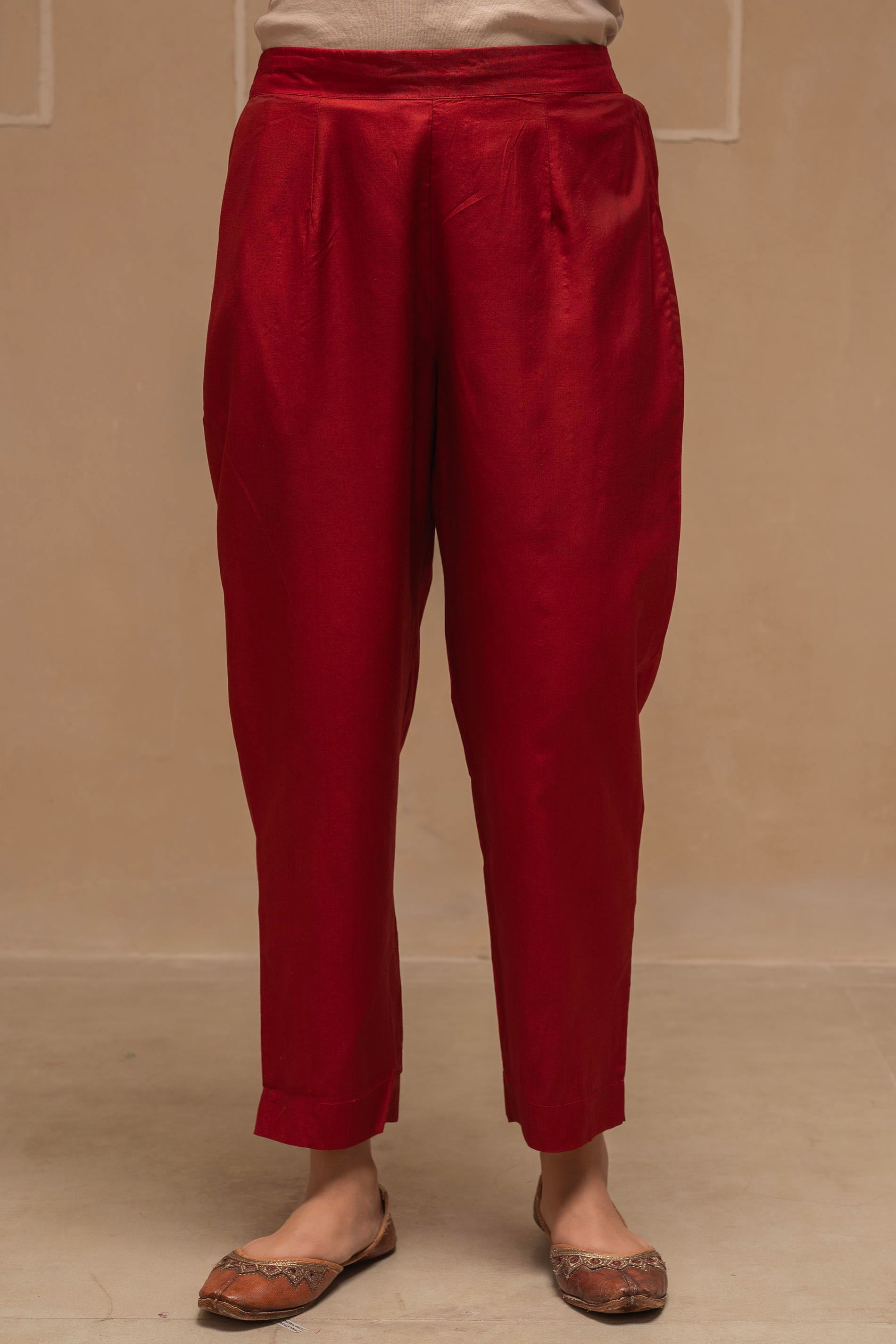Maroon Solid Viscose Gathered Tunic and Pants Co-ord Set with Thread Work