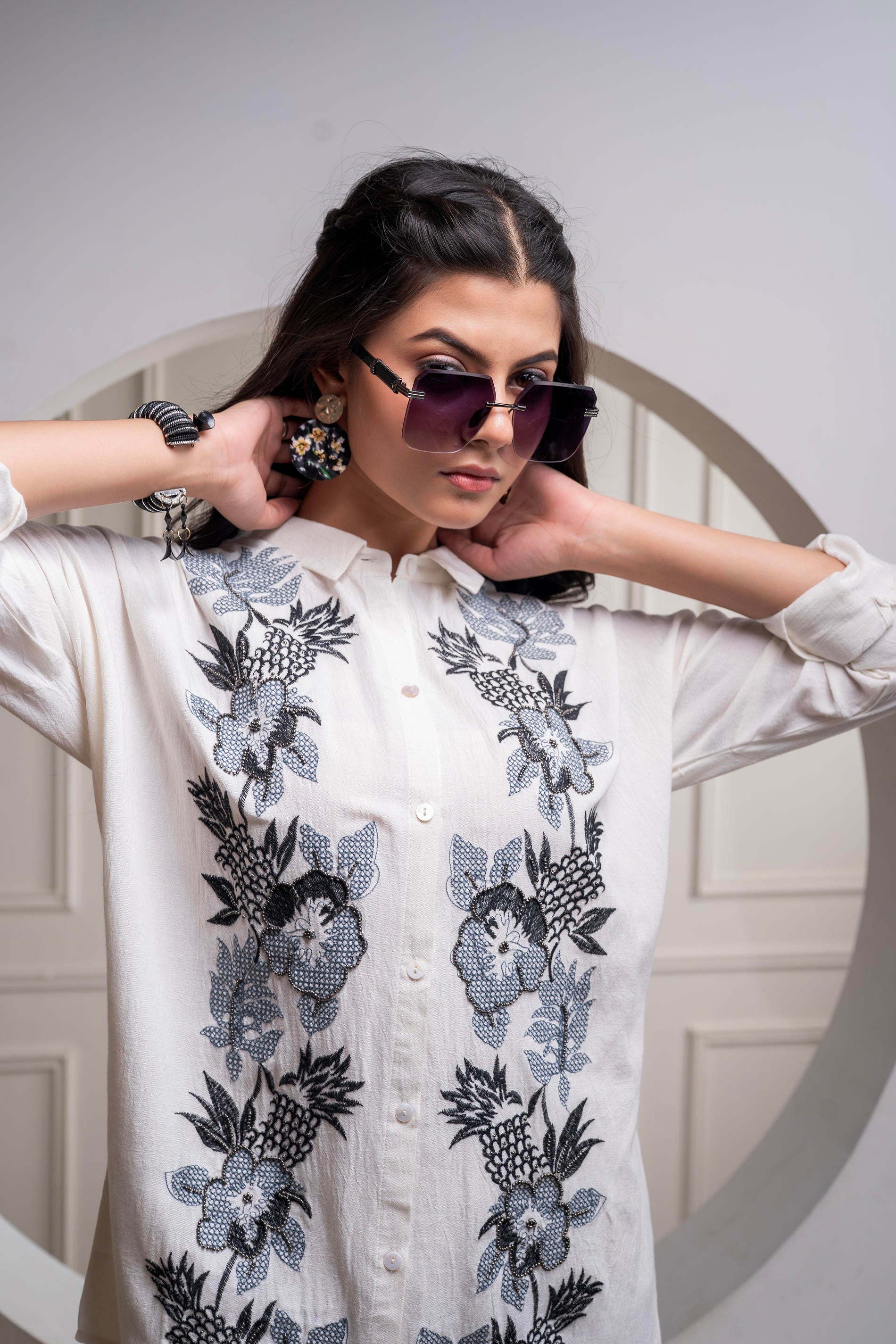 Viscose Linen Off White Embroidered Shirt and Pant Co-Ord Set with Thread Work