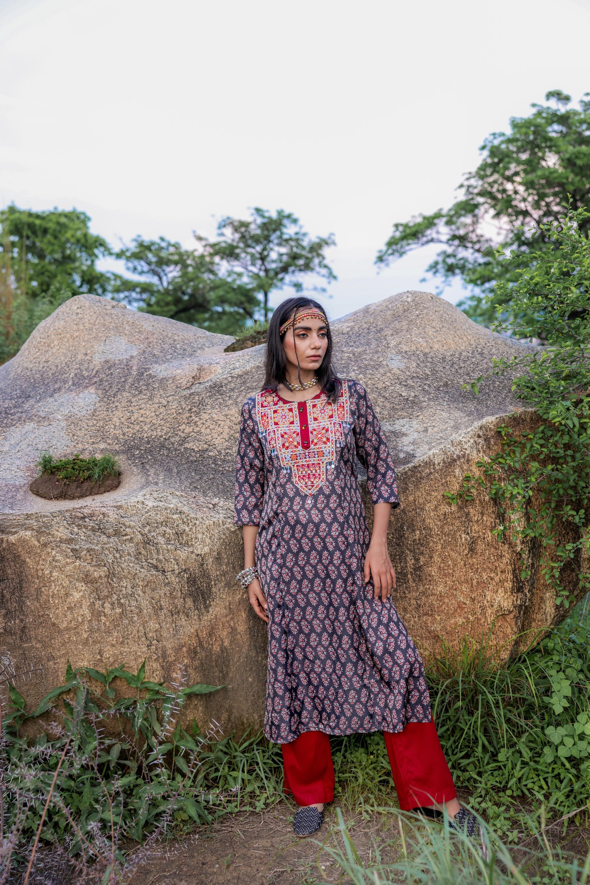 Black Floral Poly Kurta and Pants Set with Mirror, Thread Work and tassels Detail