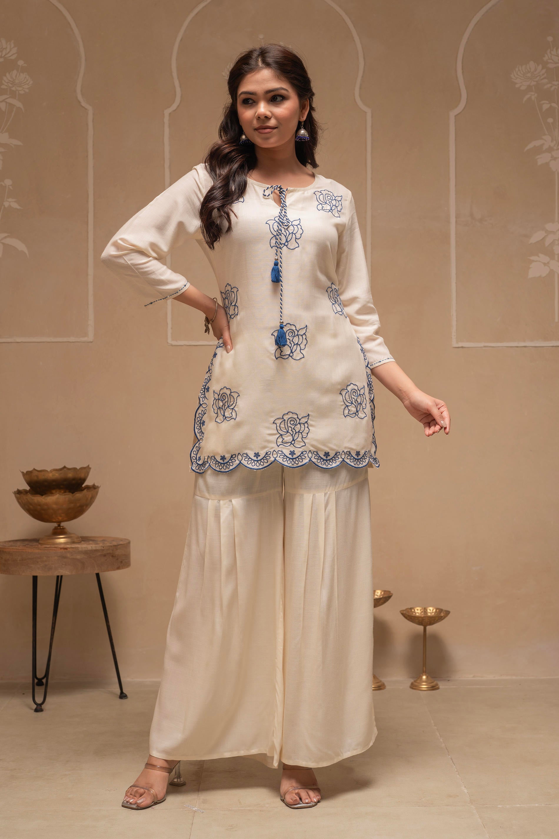 Offwhite Solid Viscose Tunic and Pants Co-ord Set with Thread Work and Sequence