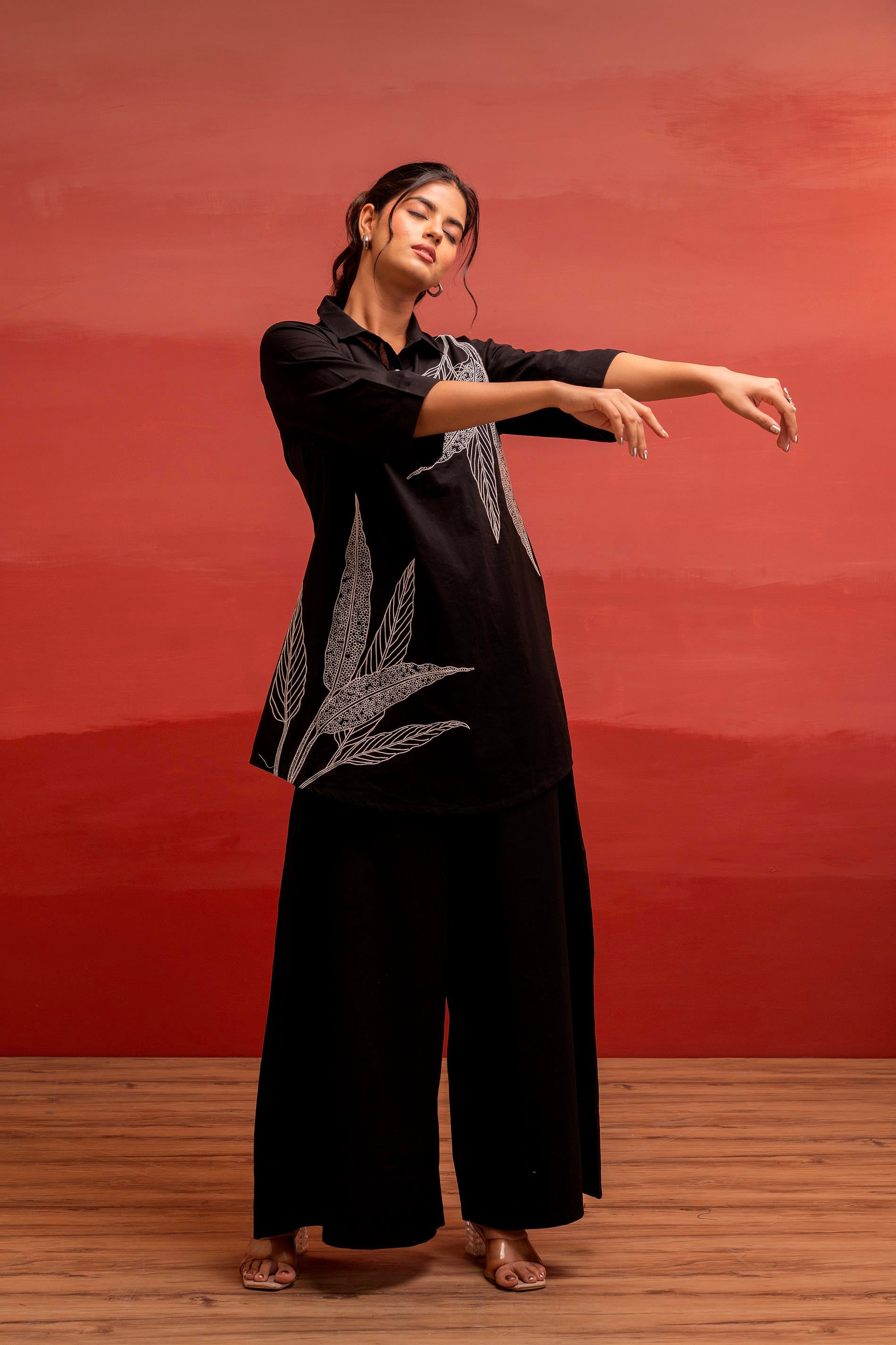 Black Solid Cotton Shirt and Pants Co-ord Set with Thread Work