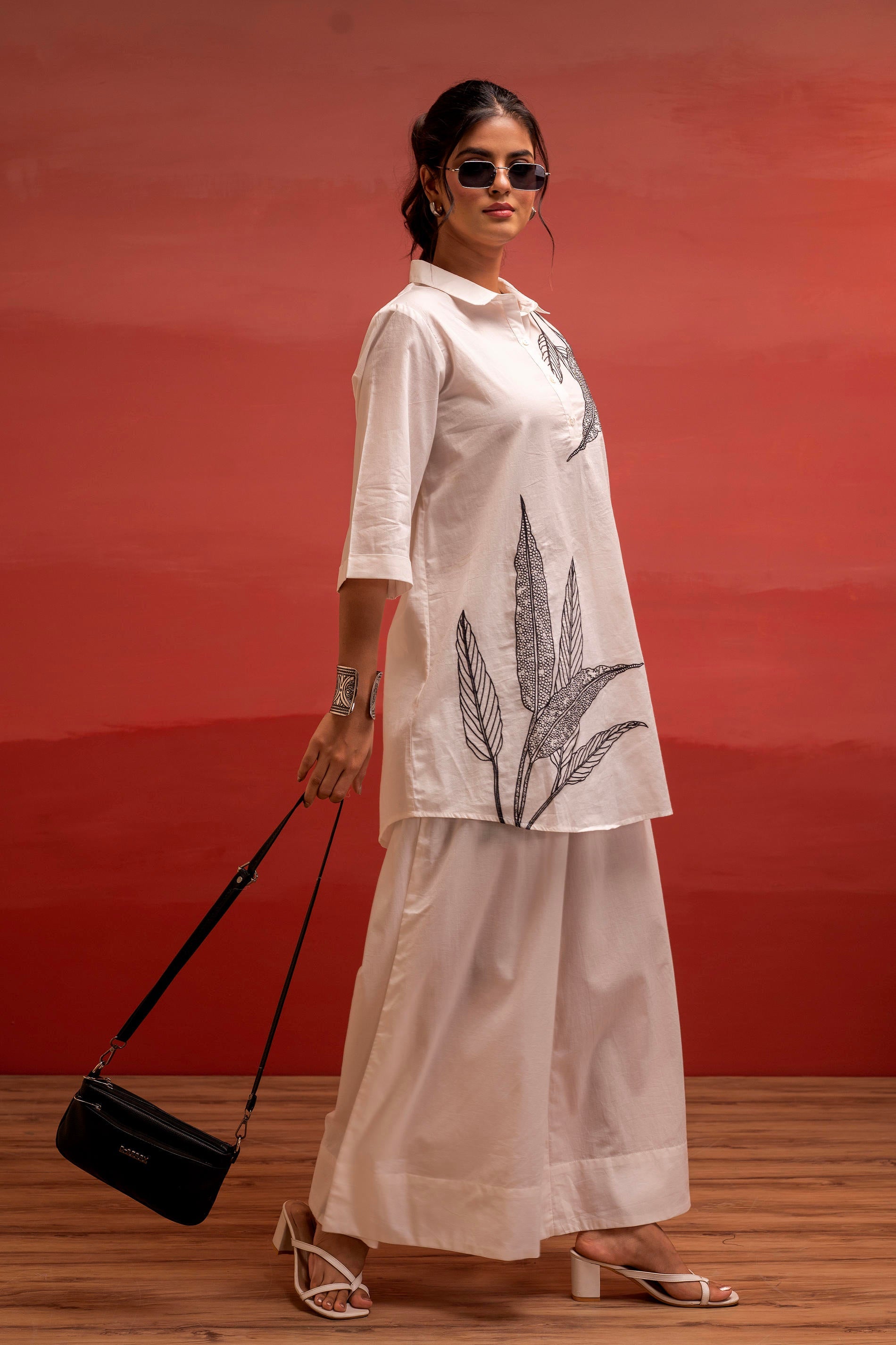 Off-White Leaf Printed Co-Ord Set With Collared Tunic & Wide-Leg Pant