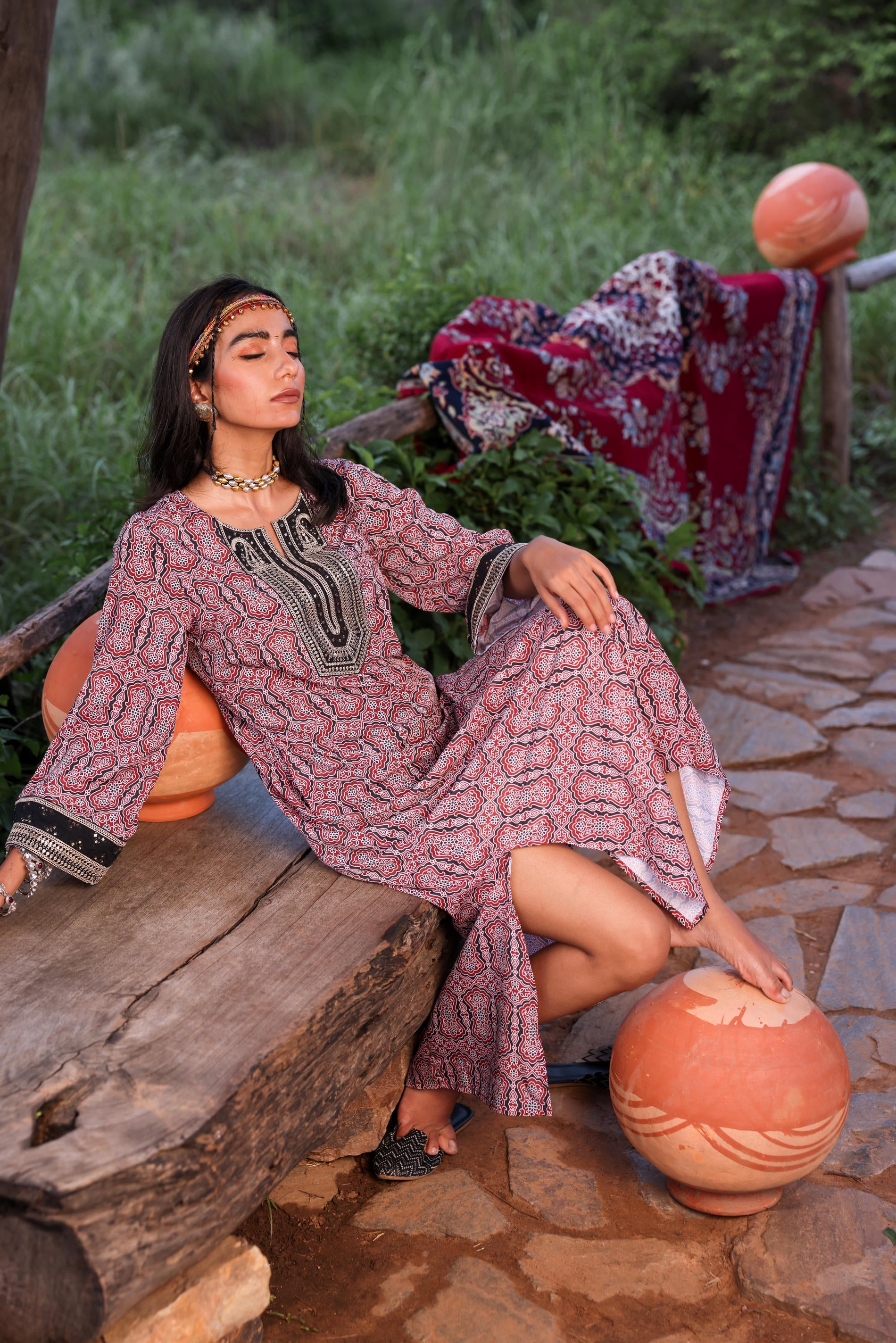 Black & Brown Ethnic Motif Embroidered Straight Kurta with Zari & Mirror Work