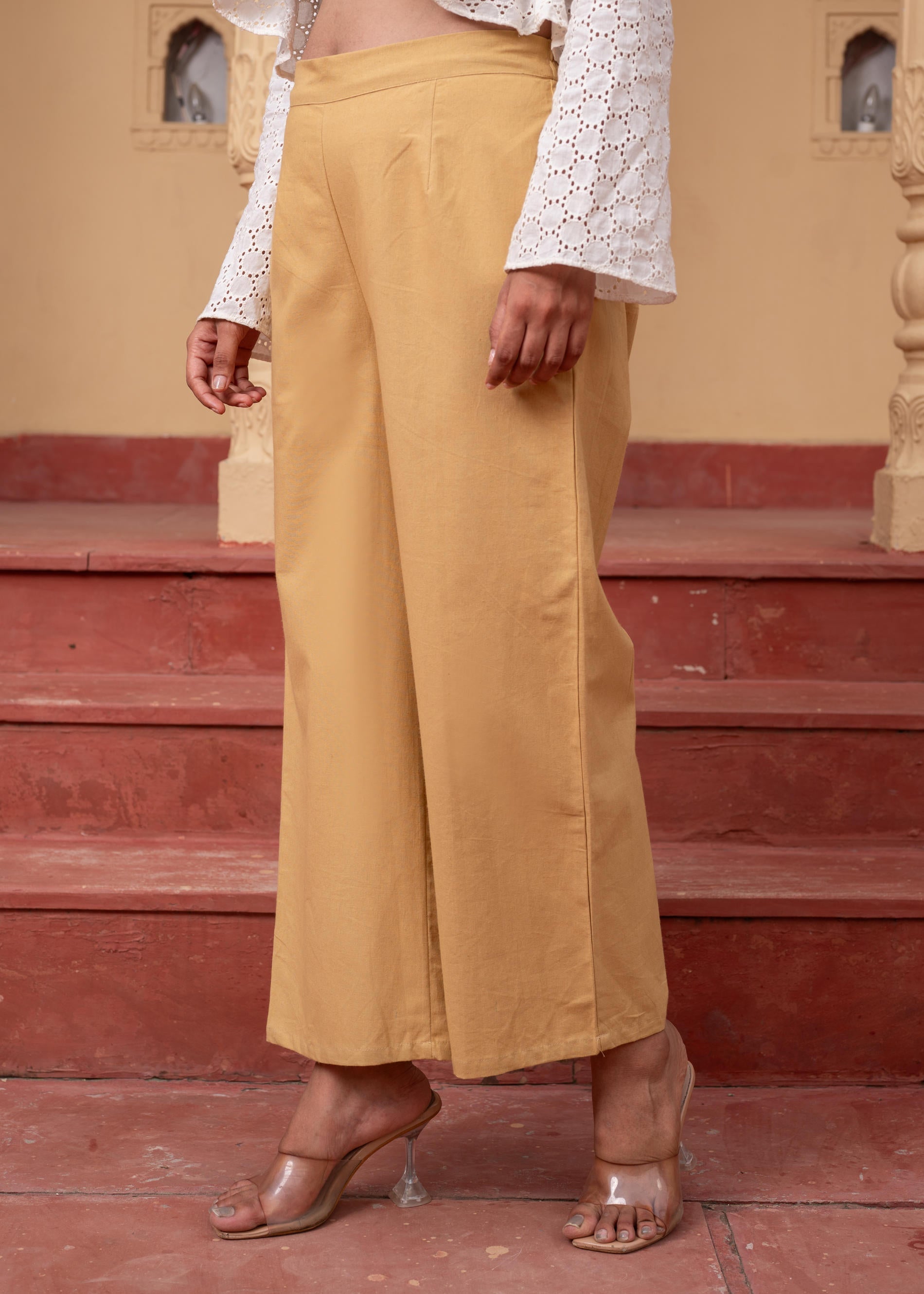 Women's Beige Solid Straight Cotton Pant with Pocket