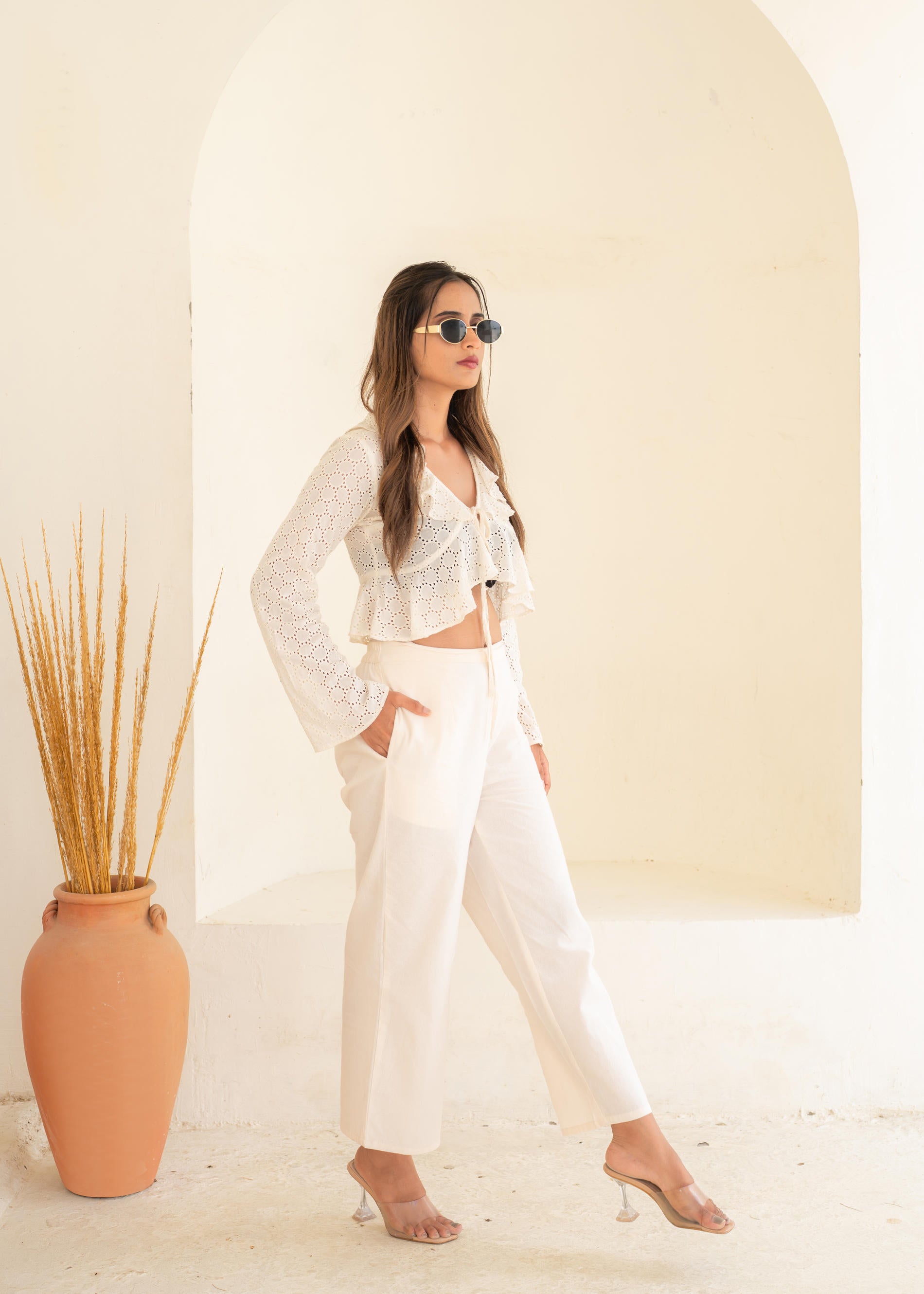 Women's Off White Solid Straight Cotton Pant with Pocket