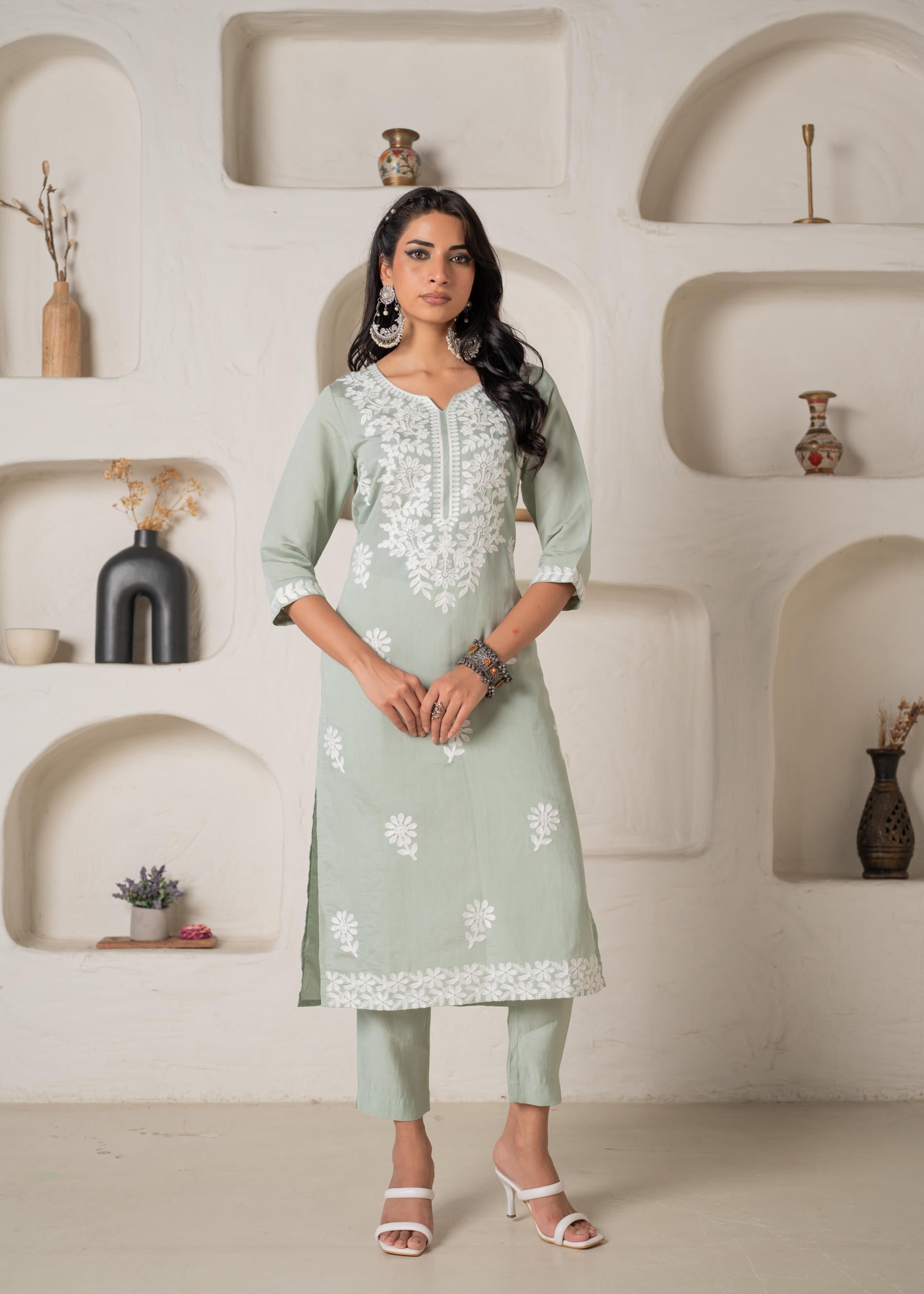 Mint Solid Embroidered Straight Kurta Pant Set with Thread Work