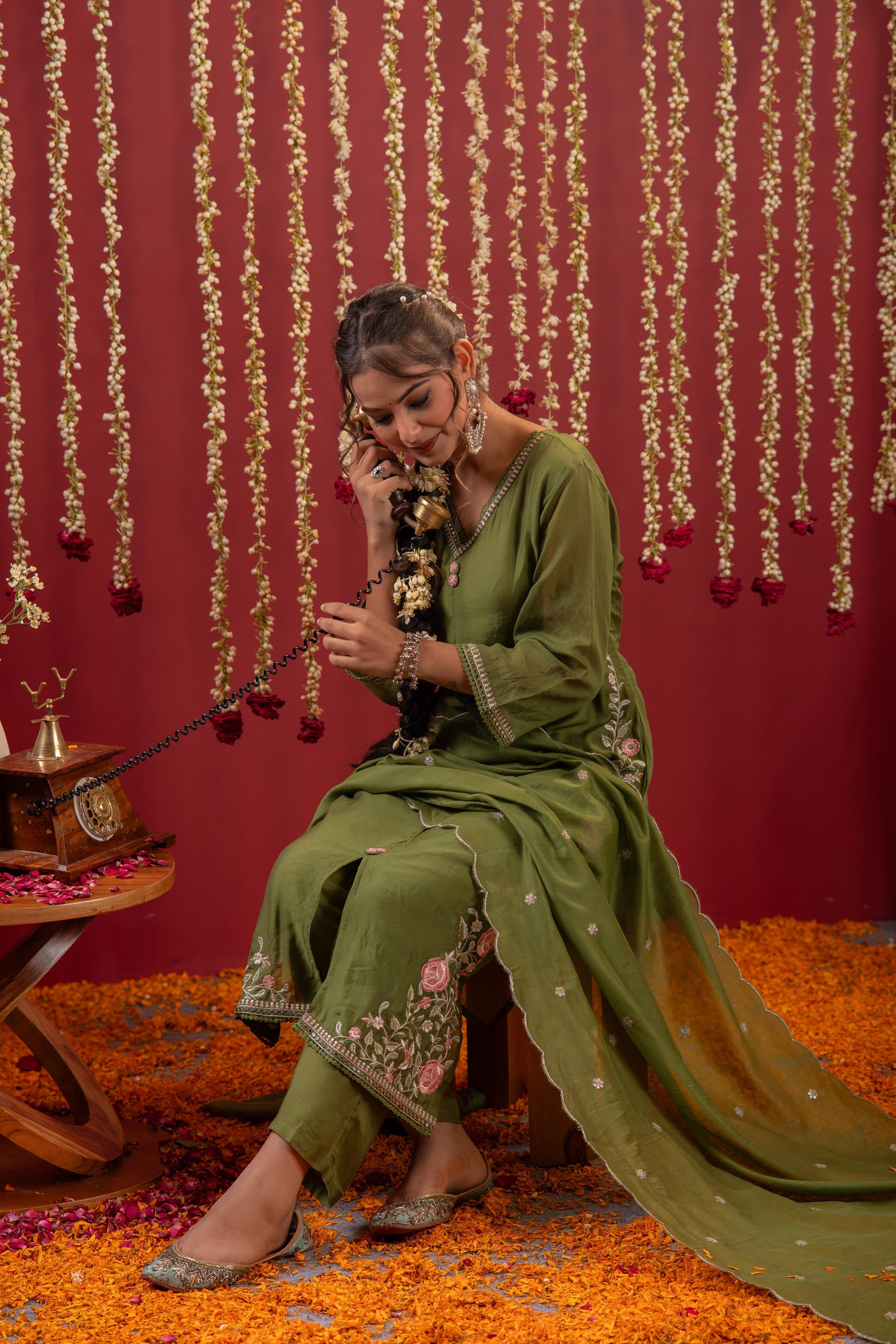 Mehndi Greenembroidered Kurta Set With Dupatta